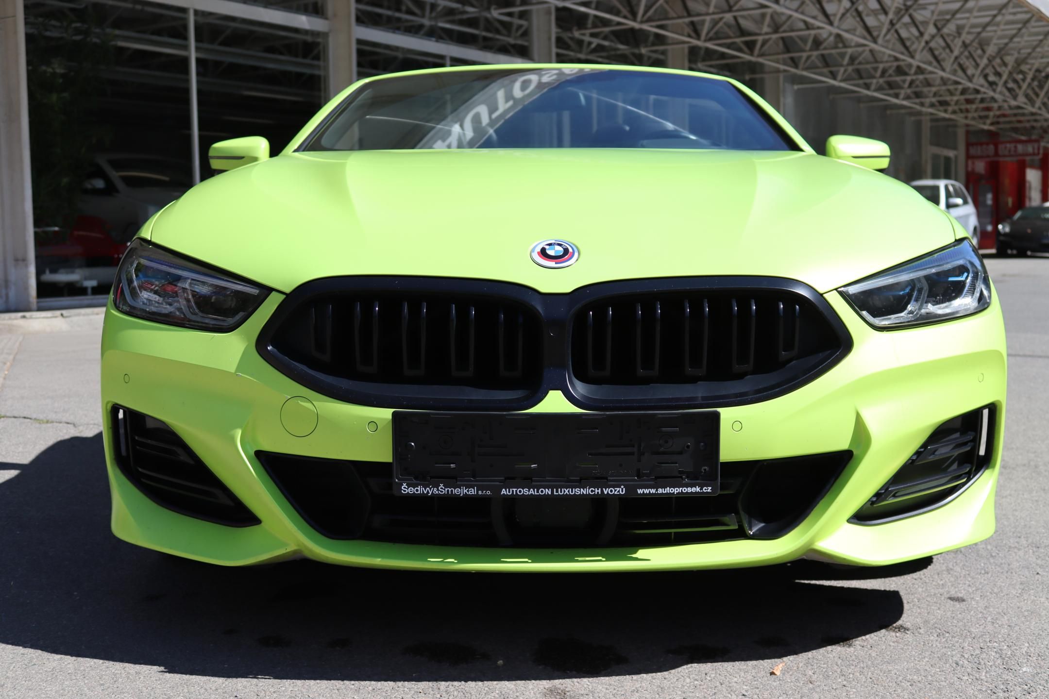 BMW Řada 8, 840i XDRIVE CABRIO M-PAKET G14 - fotka 3