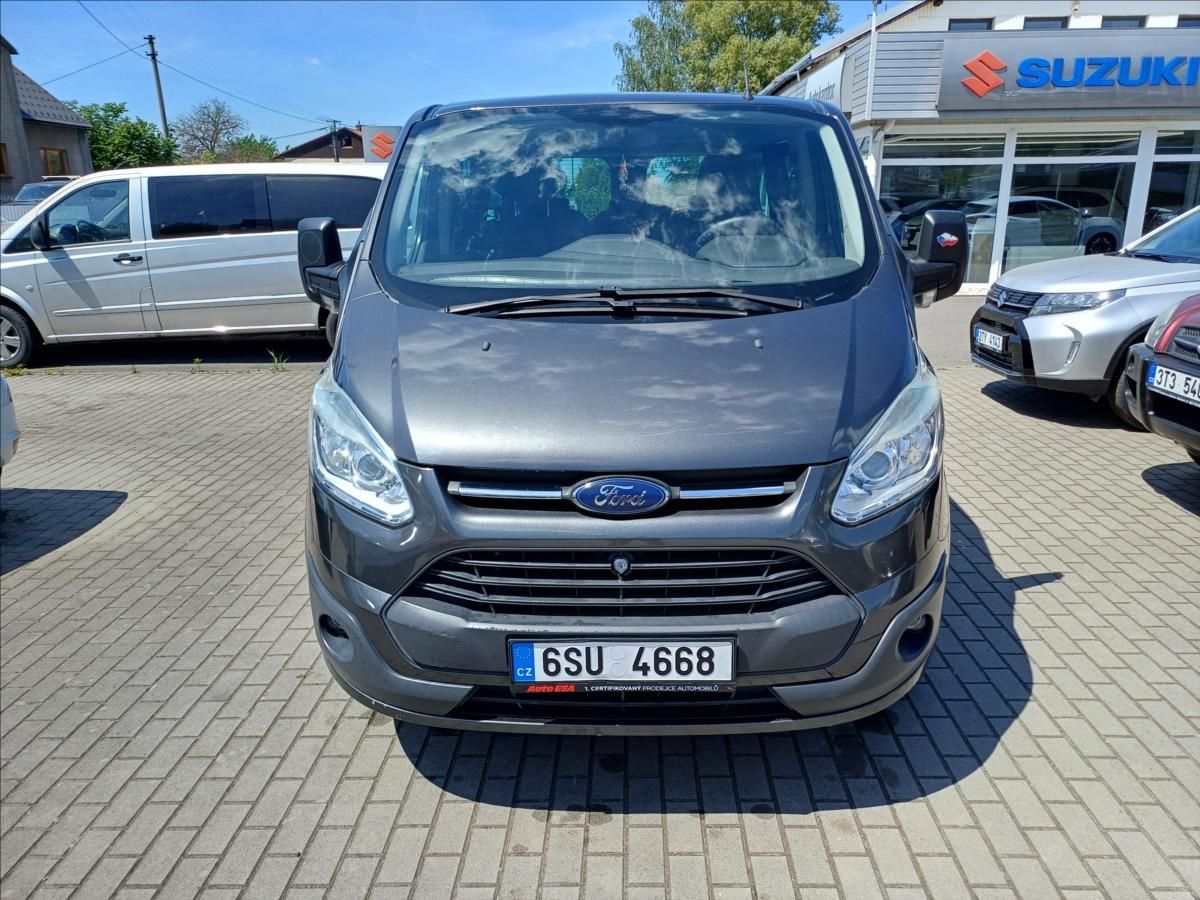 Ford Transit Custom, 2,2 TDCi, 114 kW, 8 míst - fotka 2