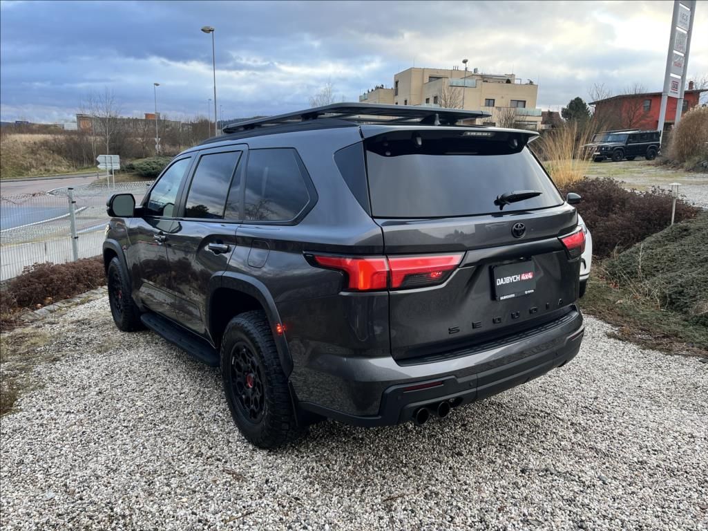 Toyota Sequoia, 3,5i-Force MaxTTV6HEV TRD Pro - fotka 6