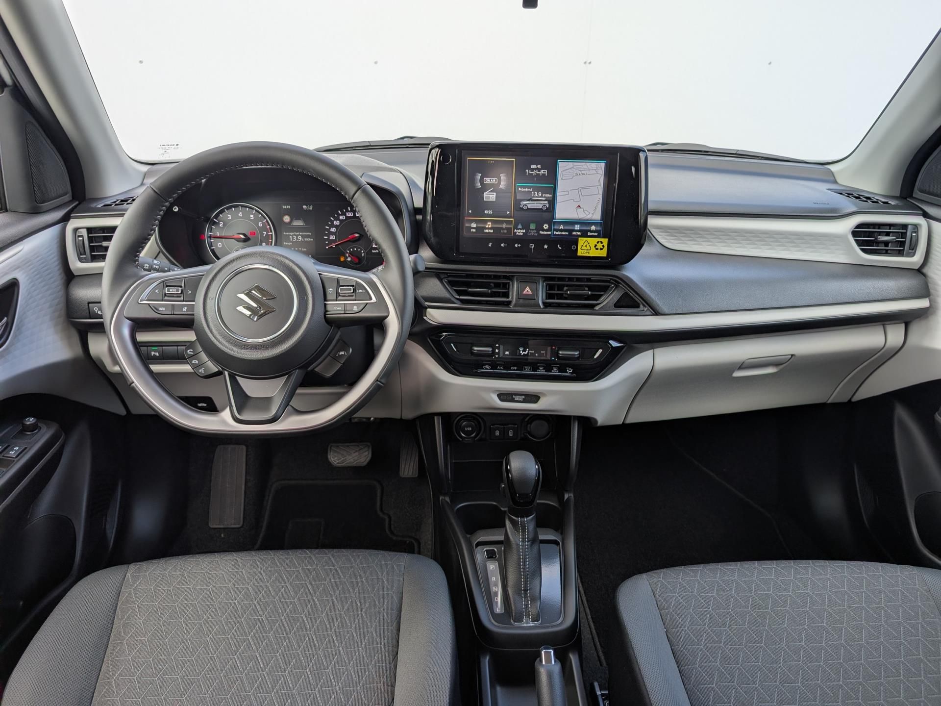 Suzuki Swift, PREMIUM 1.2 HYBRID CVT 4x2 MY2 - fotka 4