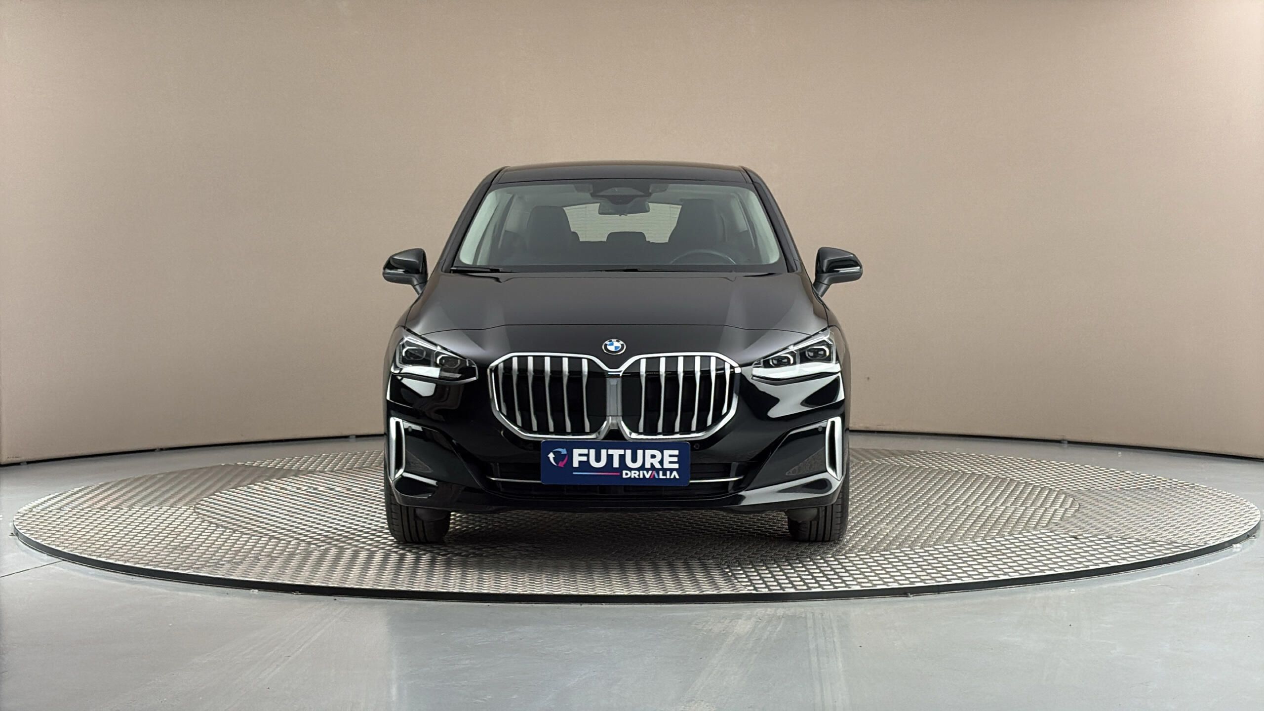 BMW Řada 2, 218i AUT - fotka 3