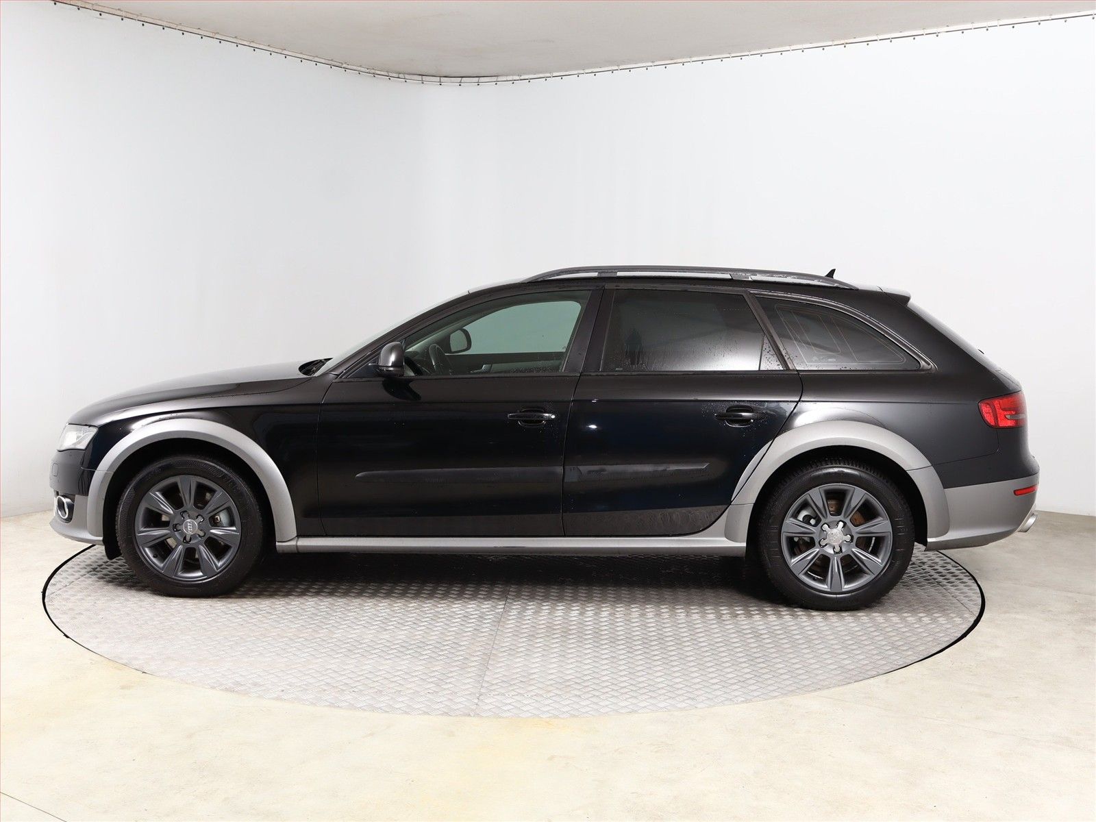 Audi A4 allroad, 2.0 TFSI, 4X4, Automat, Kůže - fotka 3