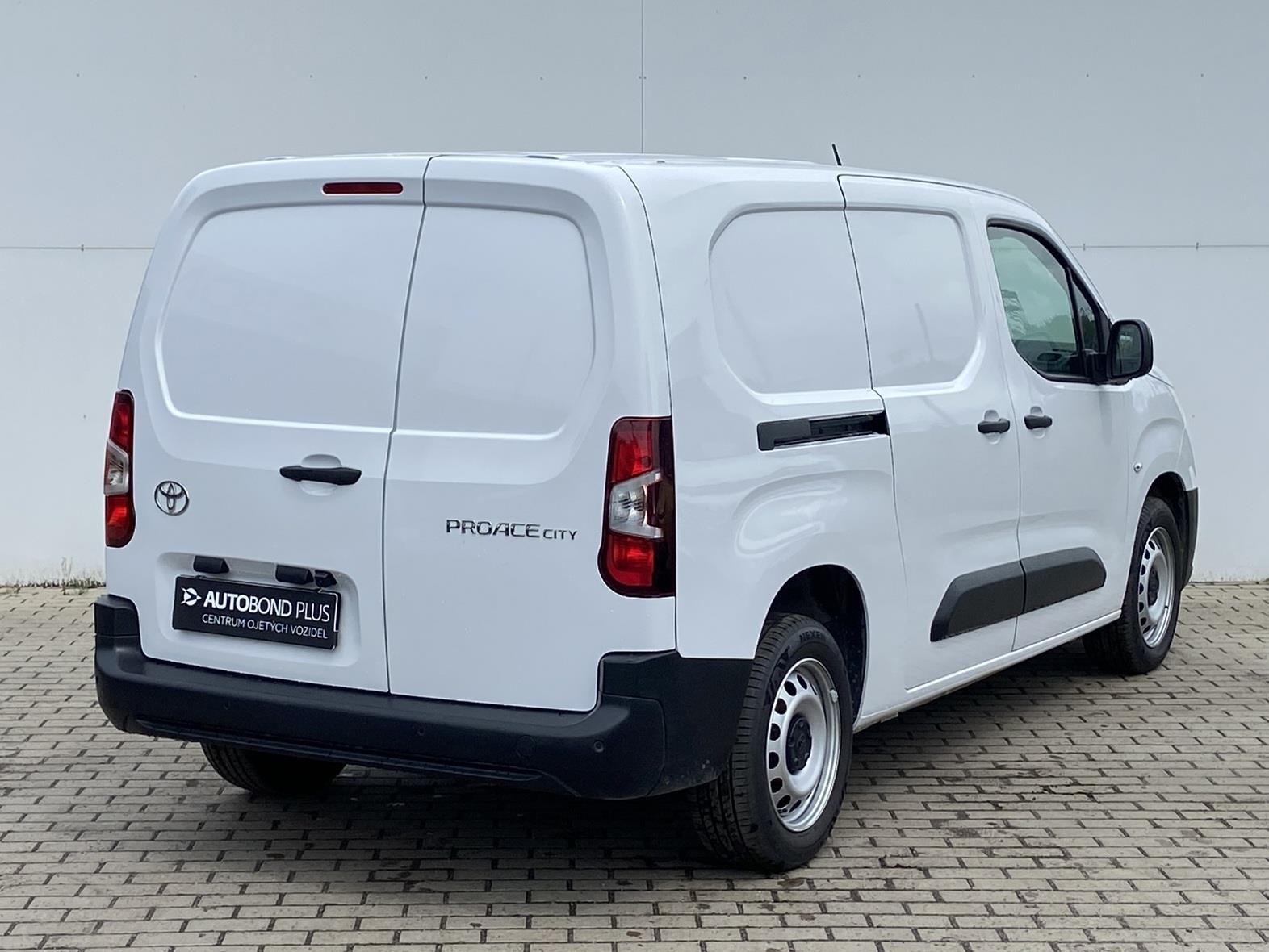 Toyota Proace City, 1.5 D-4D 130k Long Active Mult - fotka 2
