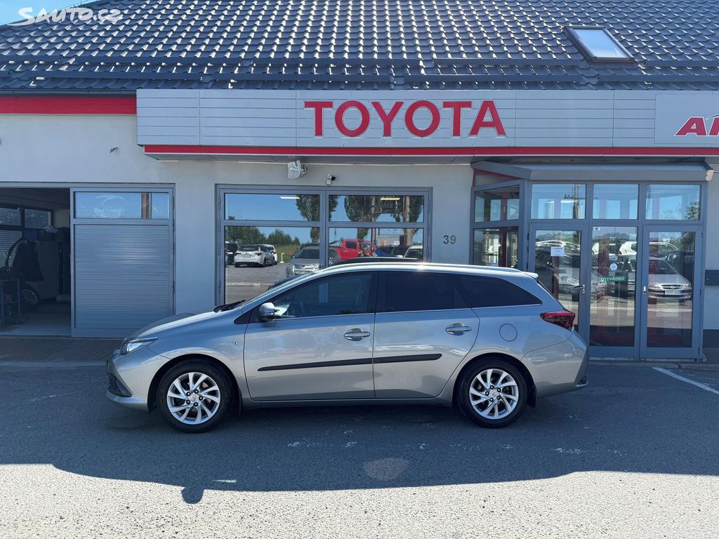 Toyota Auris, fotka 9
