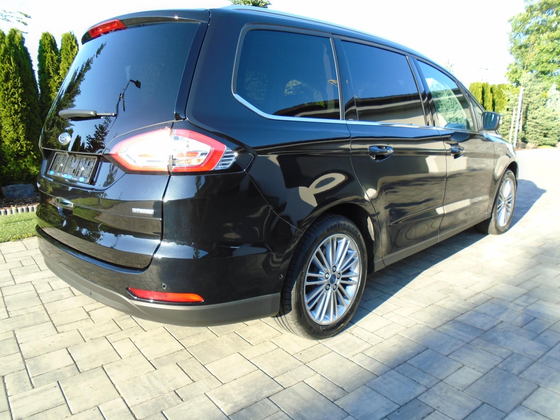 Ford Galaxy, 2.5 Duratec FHEV Vignale 7Míst - fotka 4