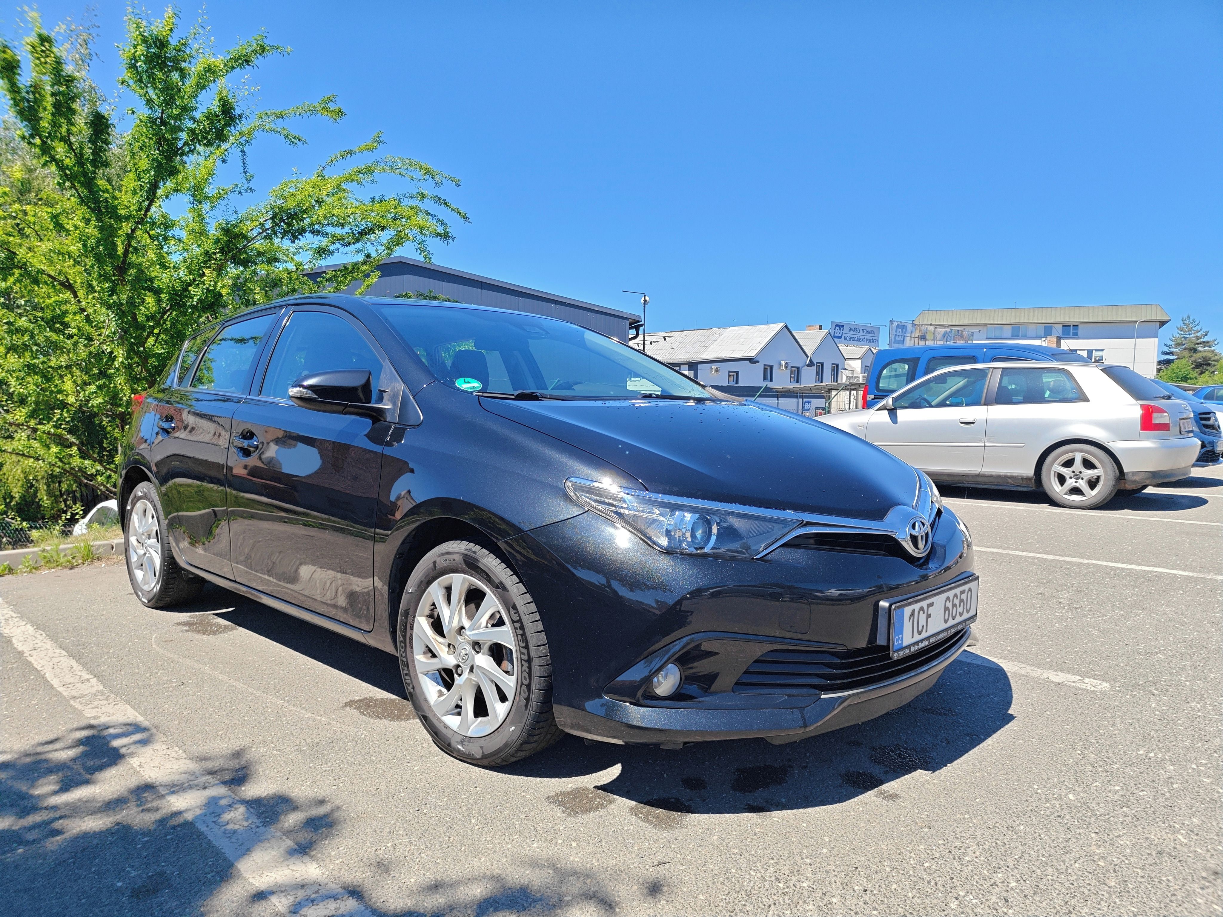 Toyota Auris - fotka 2