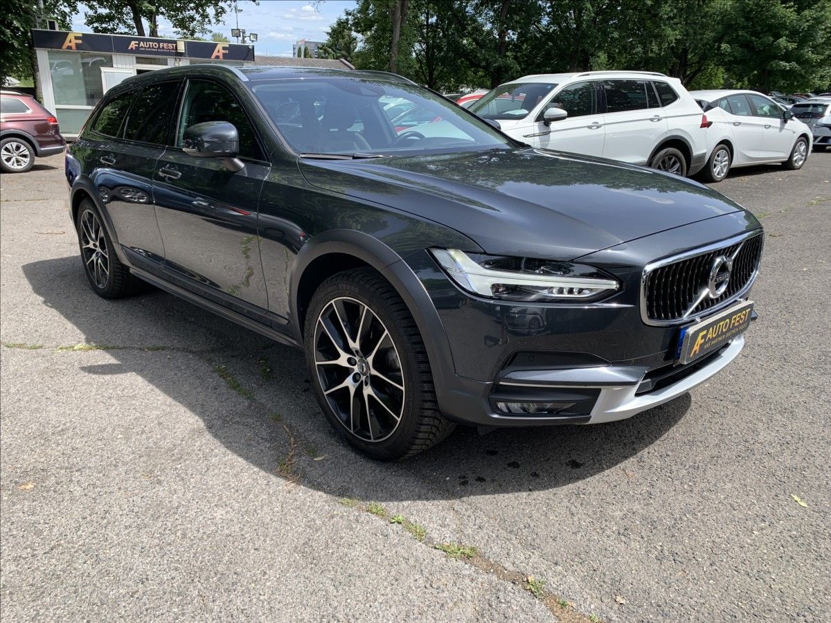 Volvo V90, 2,0 D5 CROSS COUNTRY AUTOMAT - fotka 3
