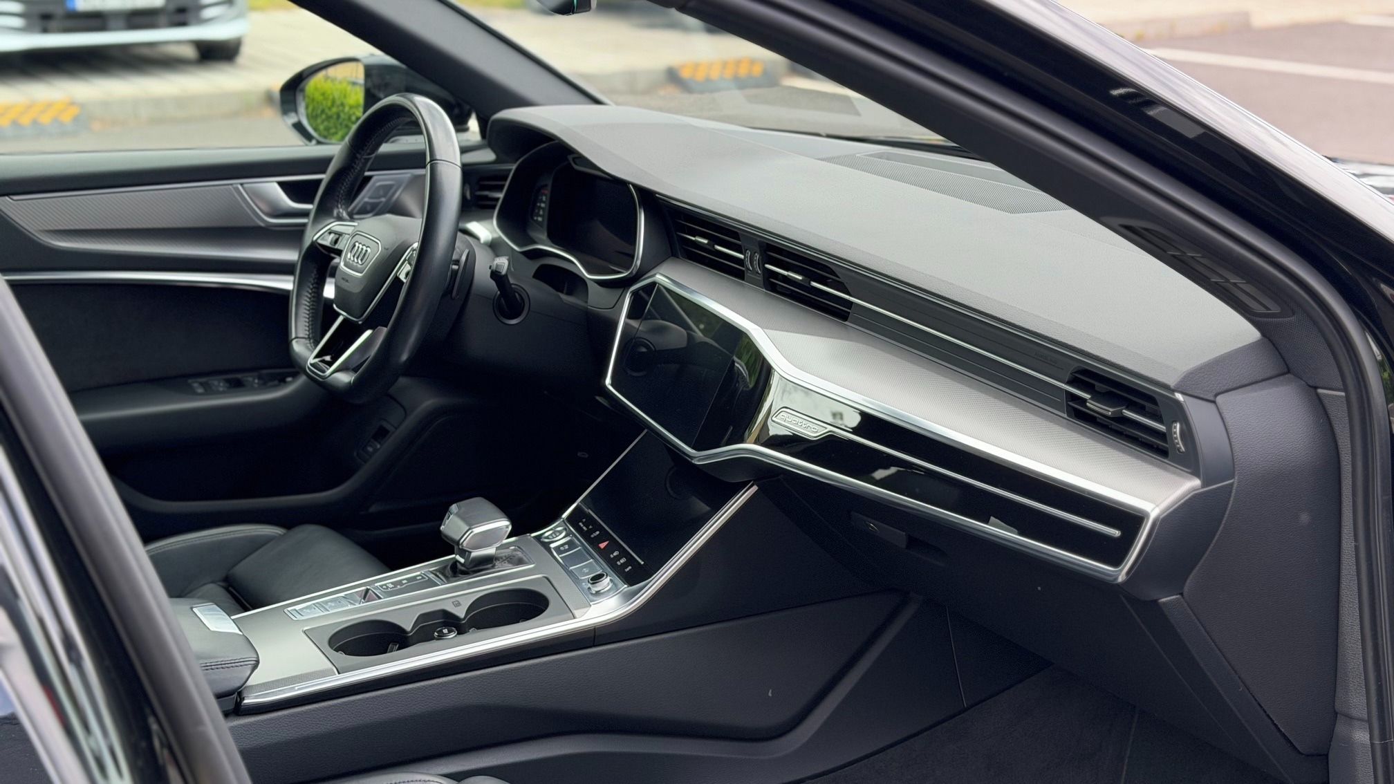 Audi A6 Avant, SPORT 50 TDI QUATTRO - fotka 5