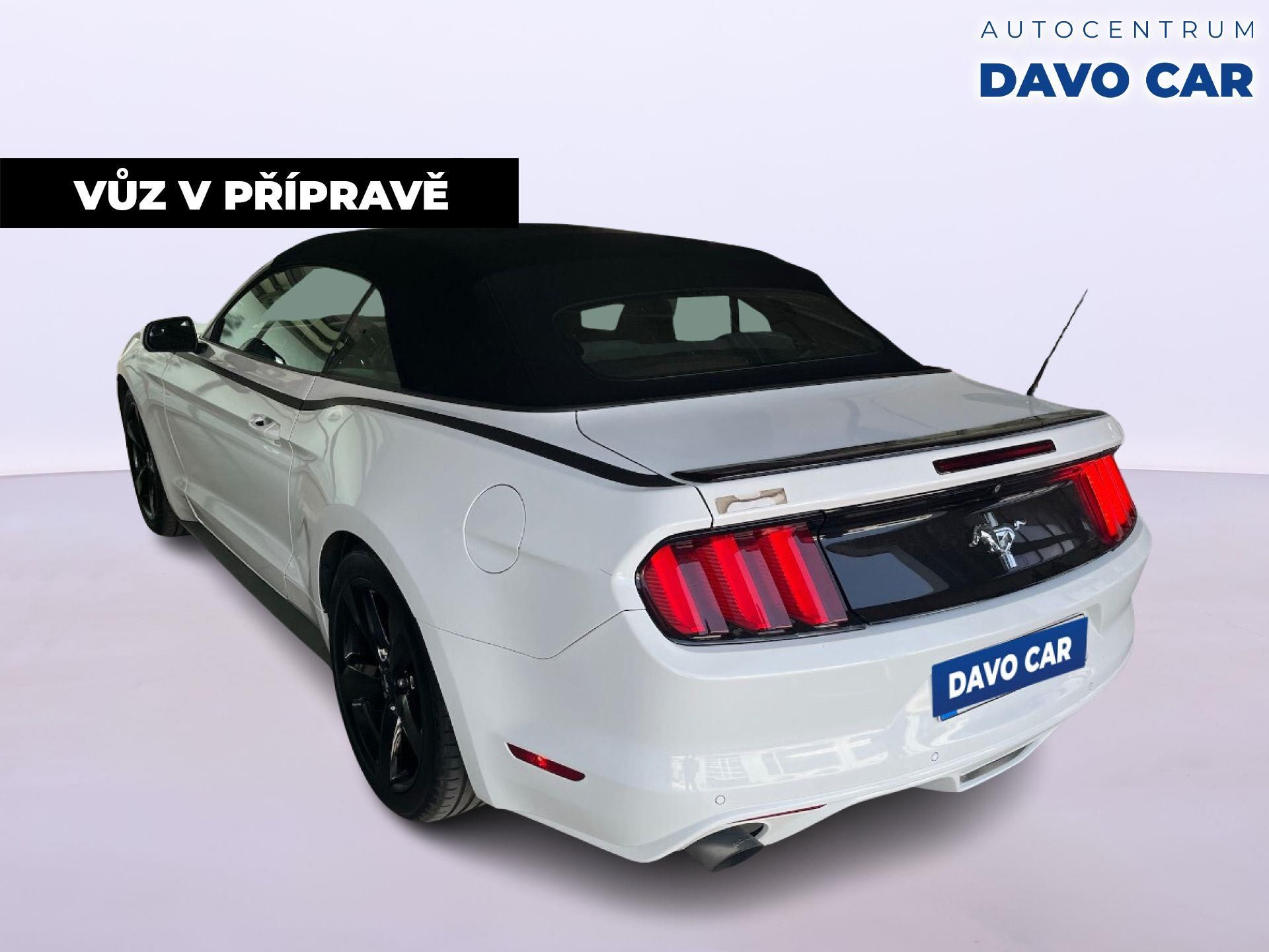 Ford Mustang, 3,7 L V6 223kW Cabrio DPH - fotka 4