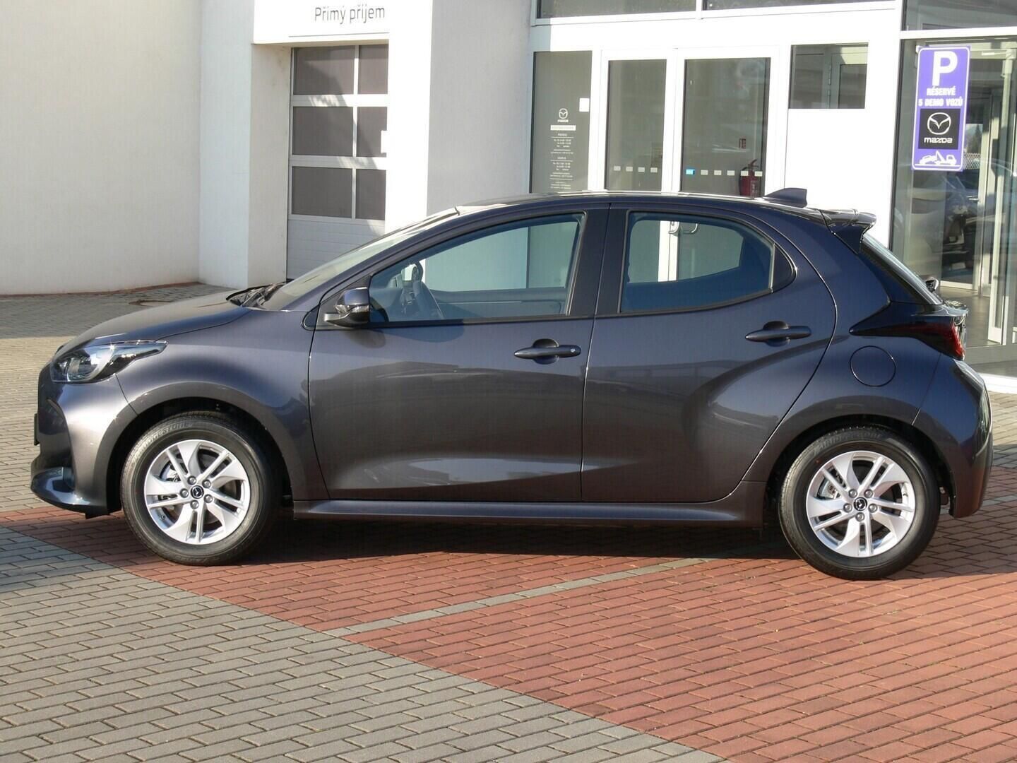 Mazda 2, Hybrid Center-line  AT 1.5 85 - fotka 4