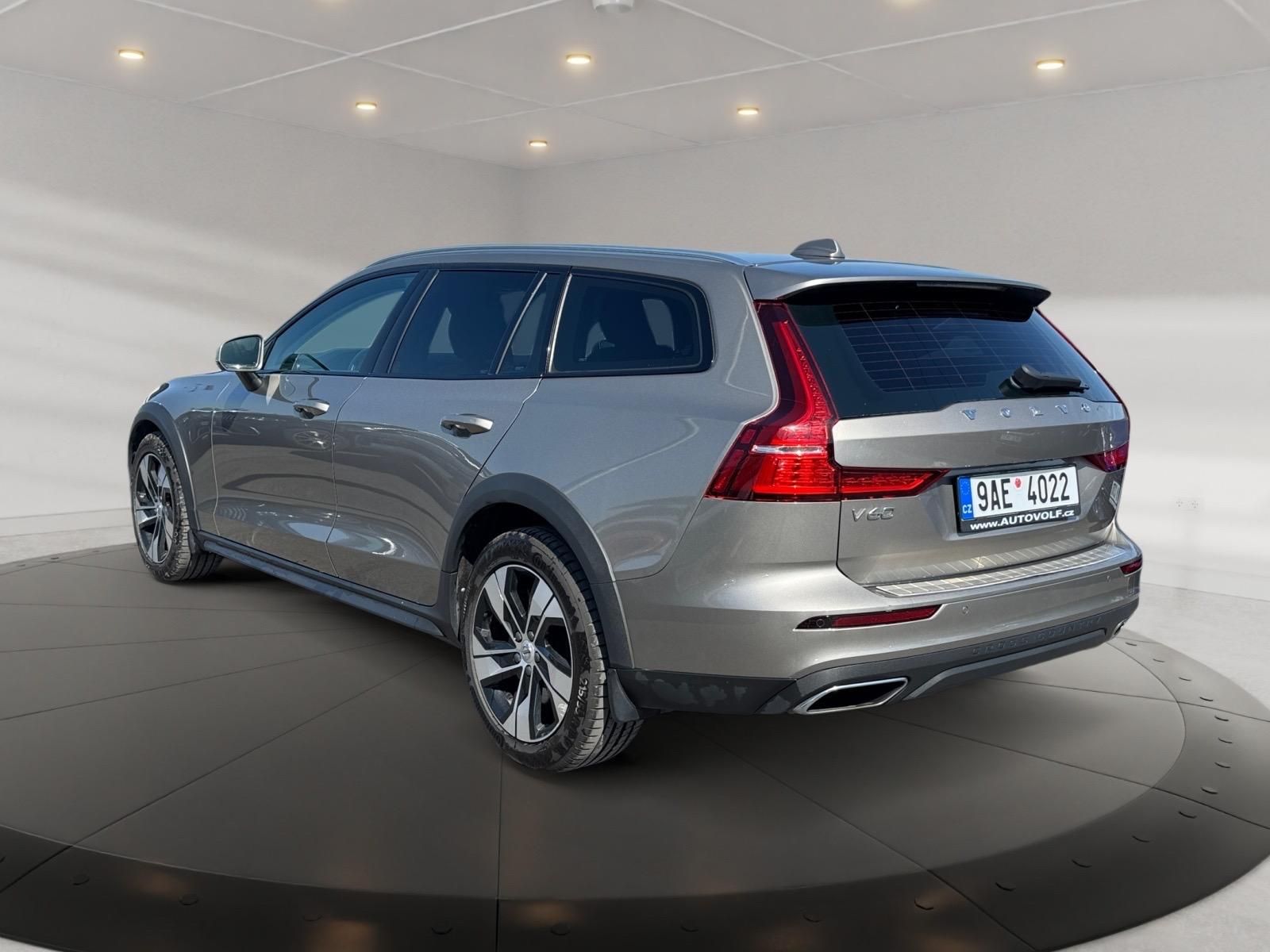 Volvo V60, PRO B5 184kW AWD TAŽNÉ CZ DPH - fotka 4