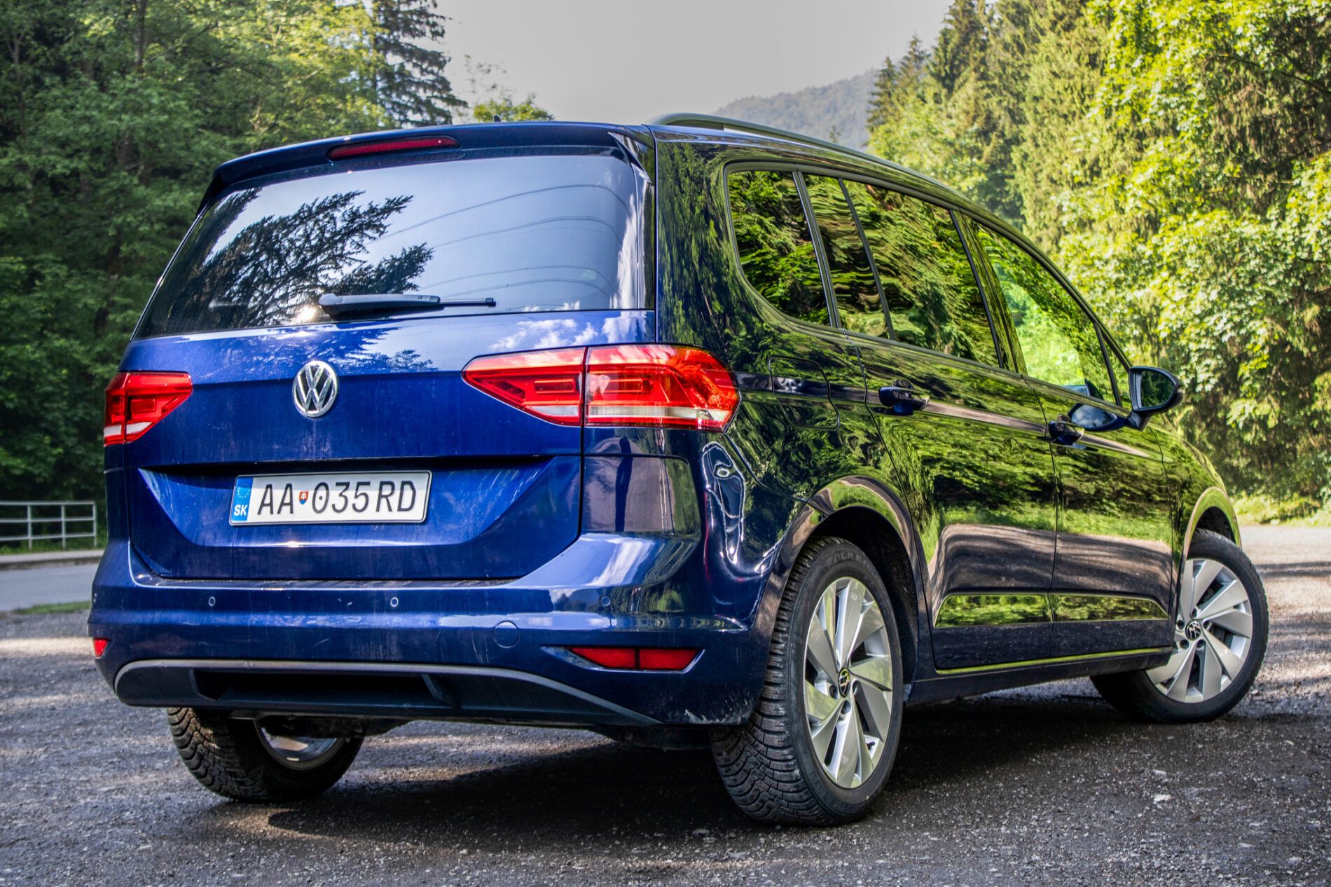 Volkswagen Touran - fotka 5