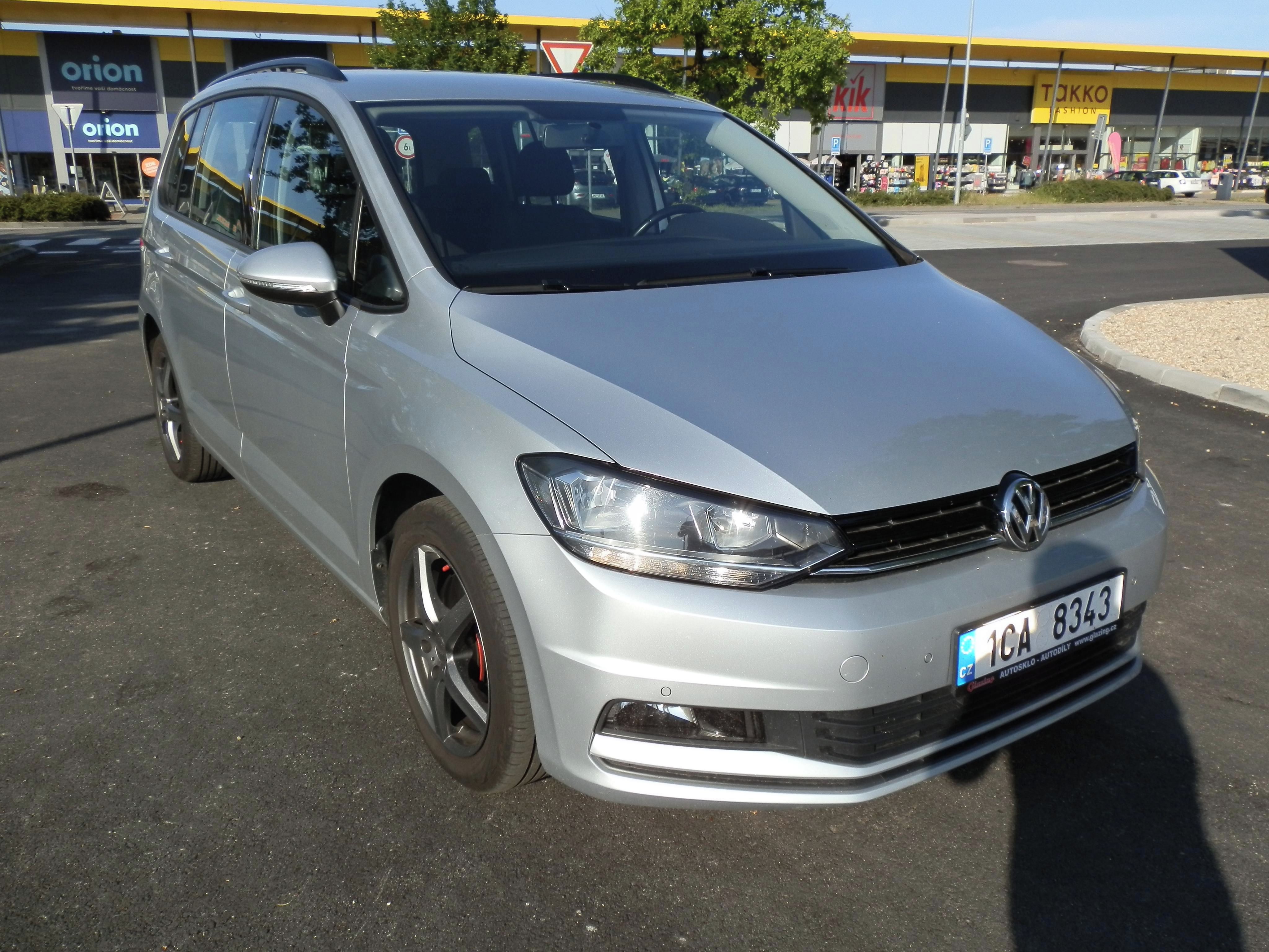 Volkswagen Touran, 1,6 TDi - fotka 3