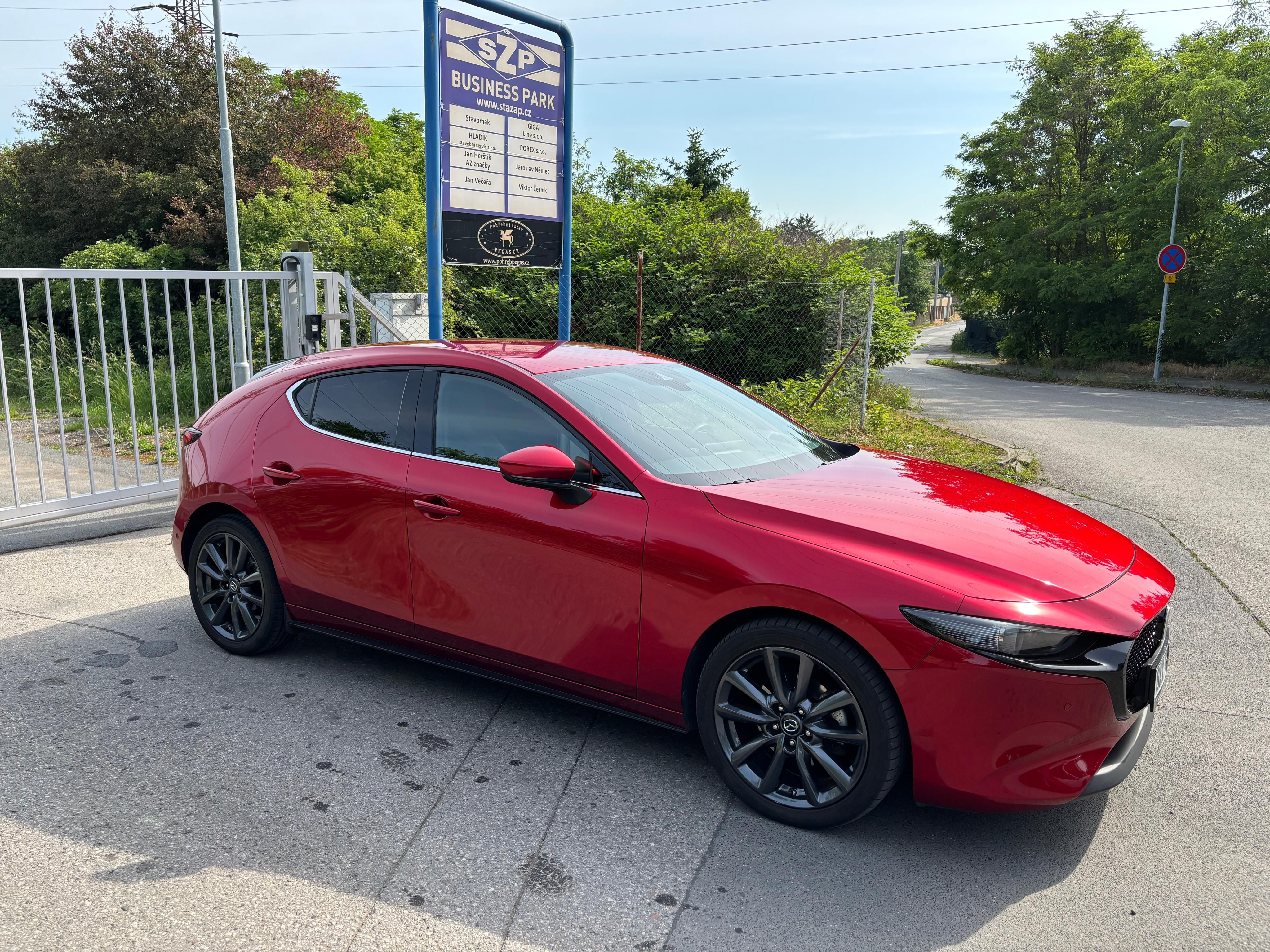 Mazda 3, Mazda 3 Hatchback e-Skyactiv X - fotka 2