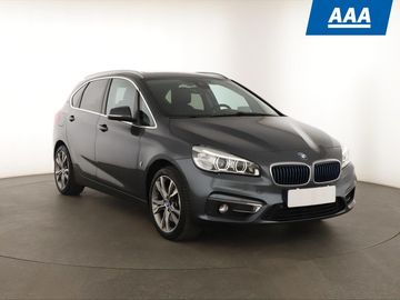 225xe Active Tourer, 4X4