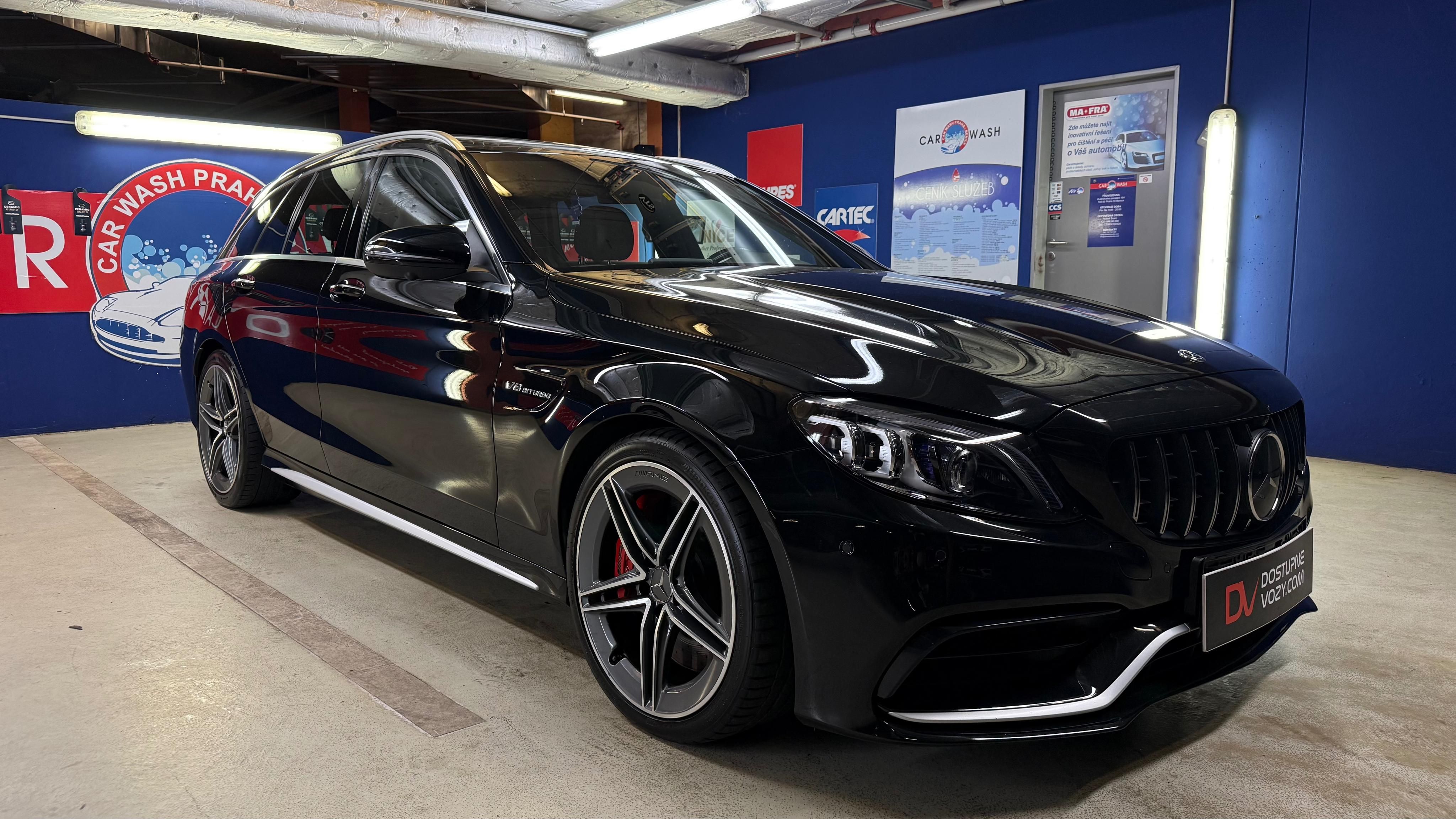 Mercedes-Benz Třídy C, Mercedes-AMG C 63 S 4.0 V8 - fotka 3