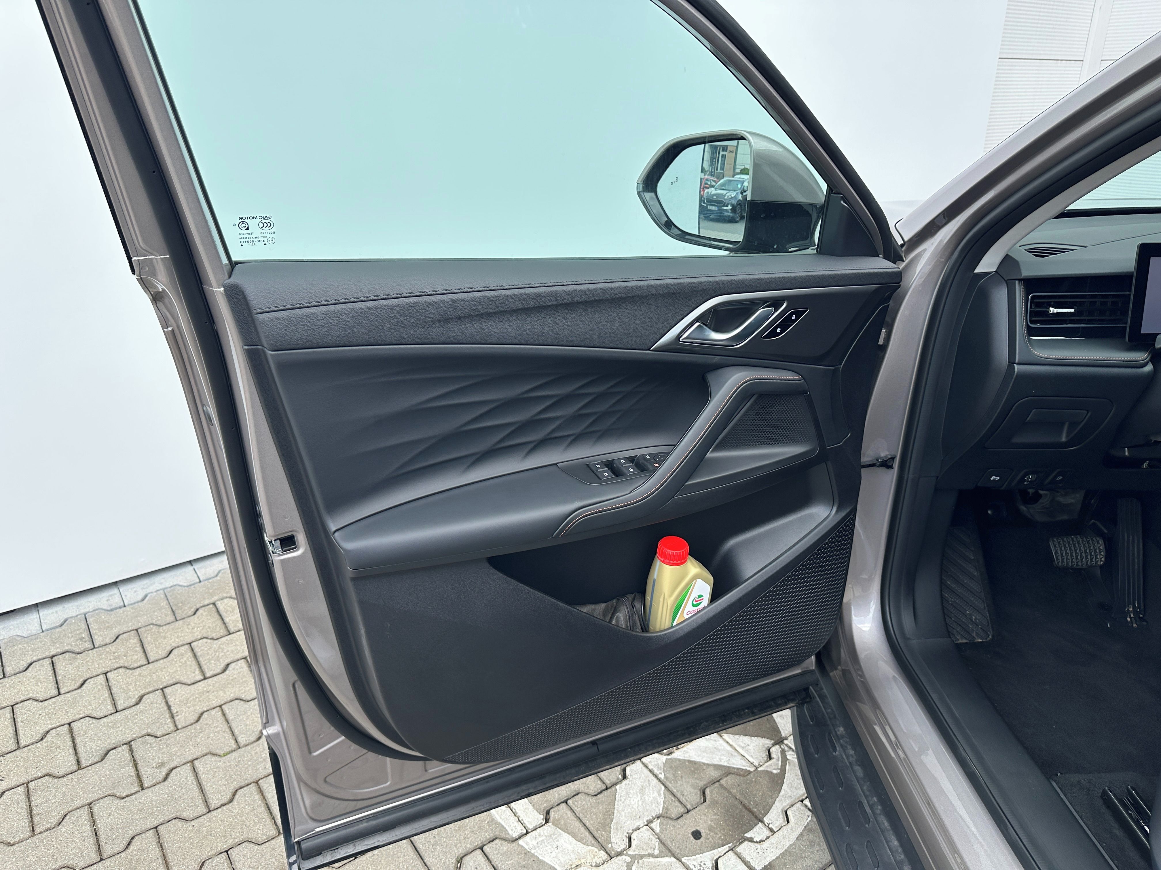 MG eHS, PHEV EXCLUSIVE, 200kw/272hp - fotka 5