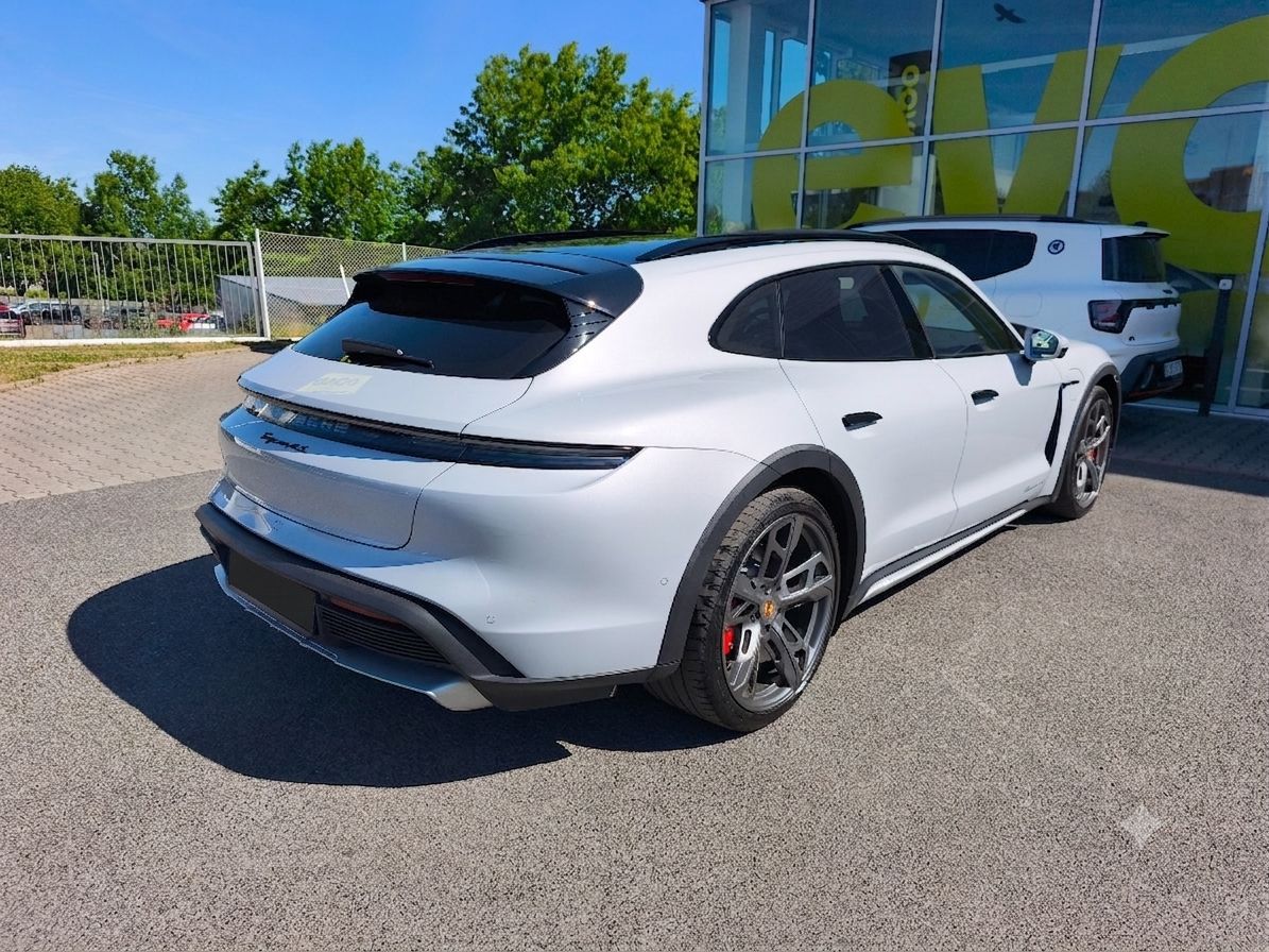 Porsche Taycan, 4S Cross Turismo - fotka 5