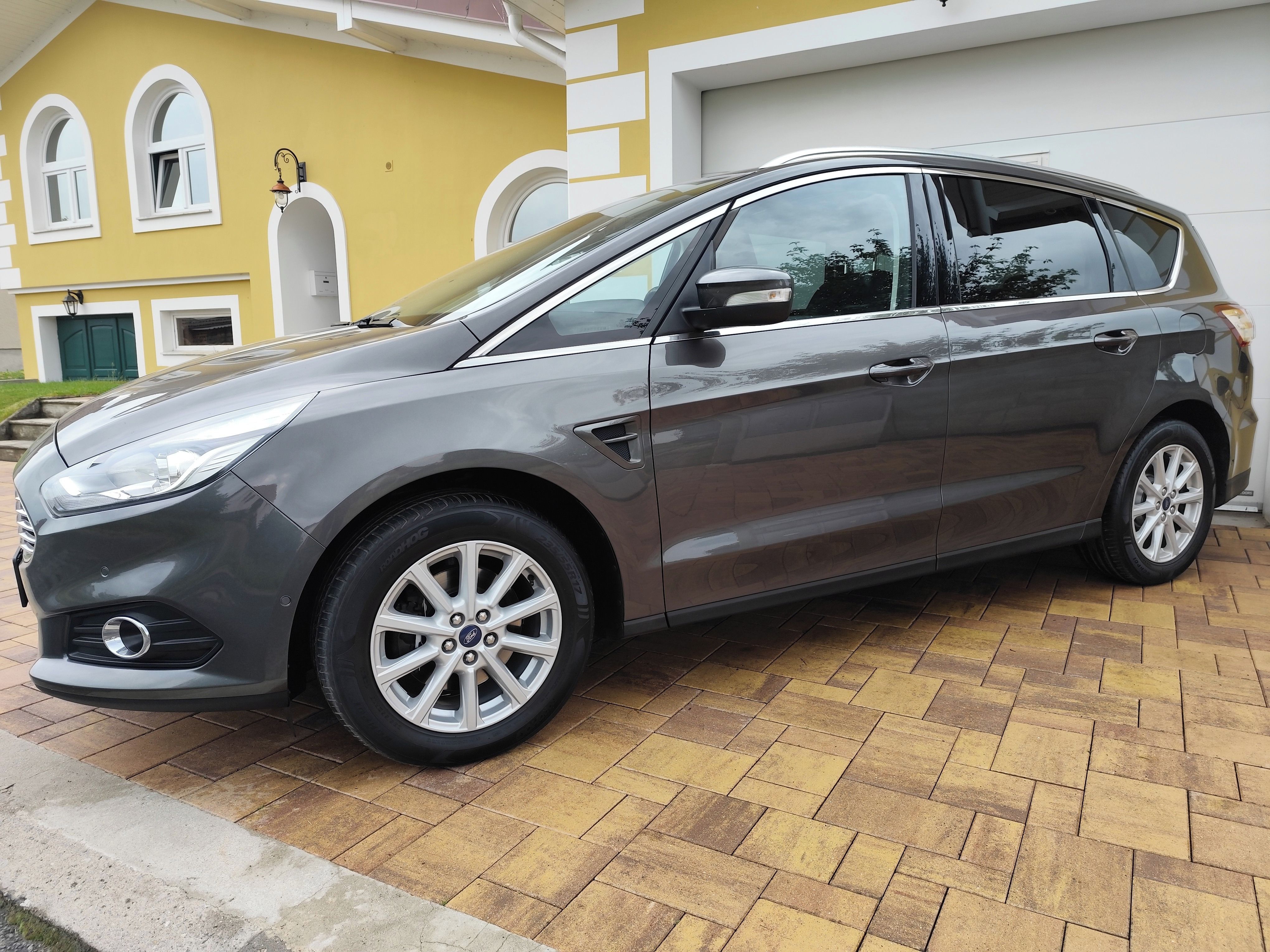 Ford S-MAX, TITAN.1.5Eco.118kw-tažné,kamer - fotka 4