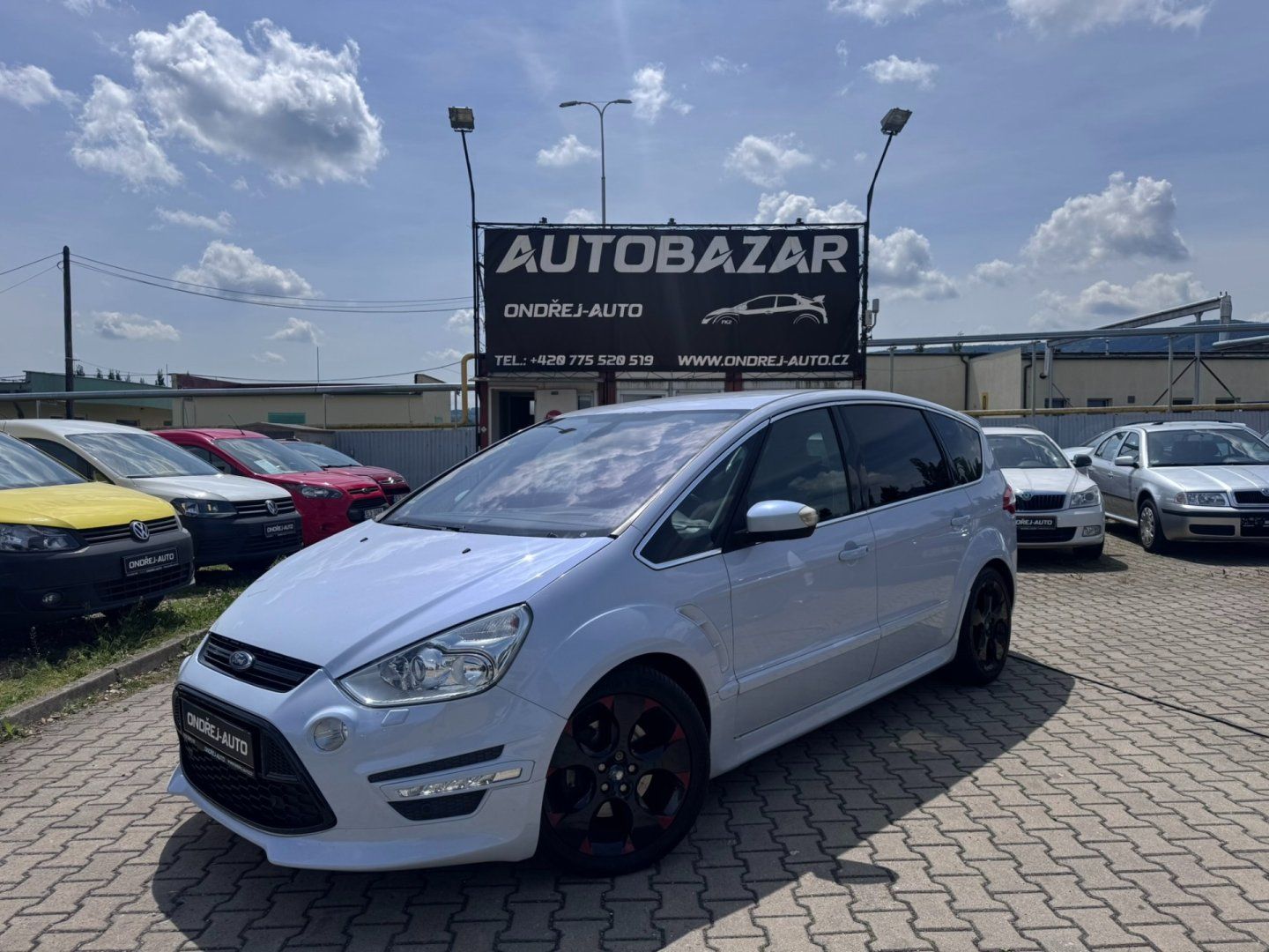 Ford S-MAX, 2,0i 176 KW MANUÁL TITÁNIUM S
