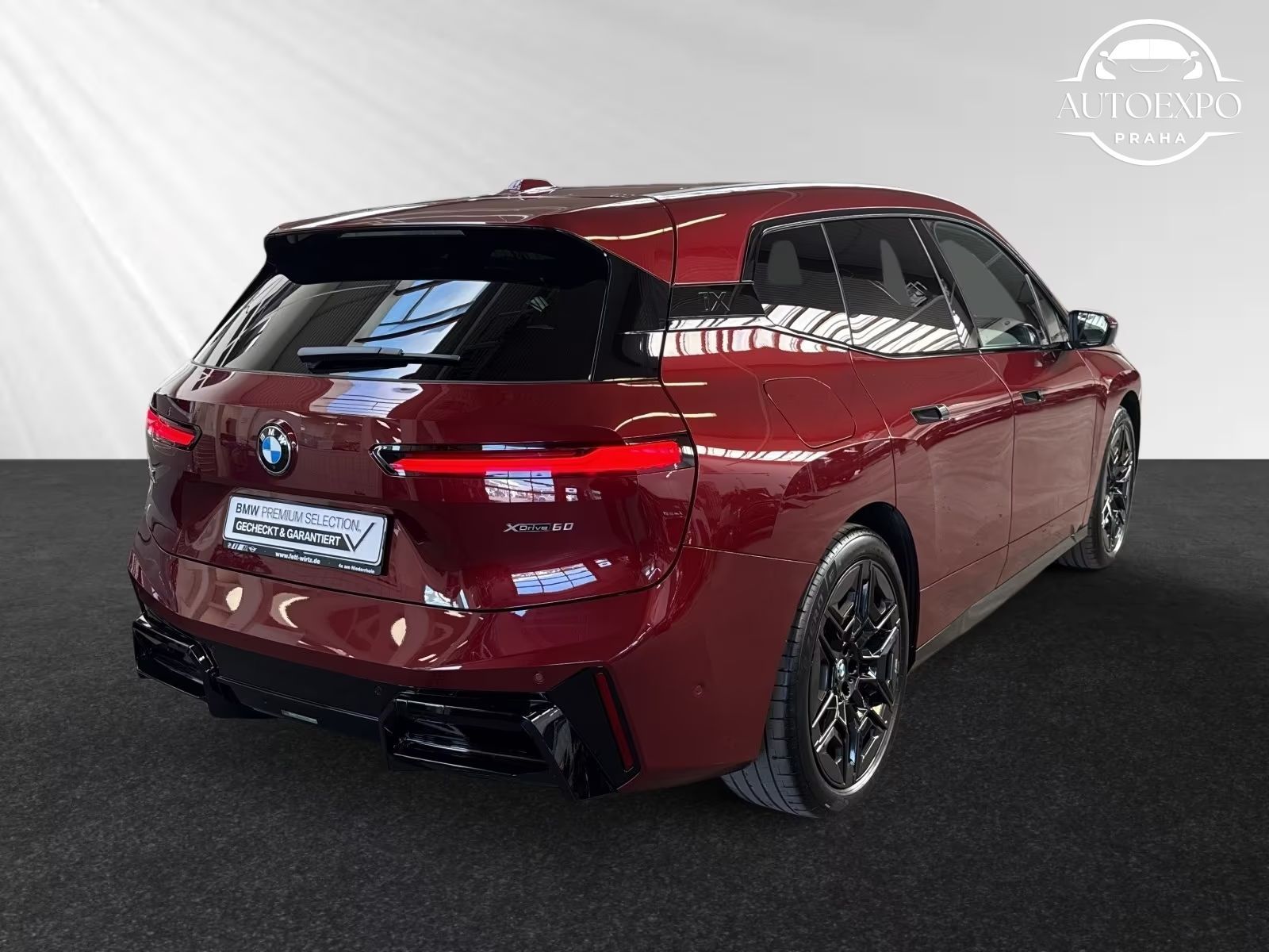 BMW iX, xDrive60 - fotka 5