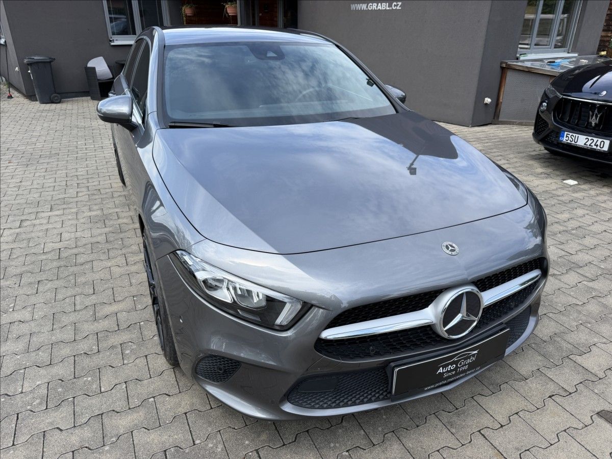 Mercedes-Benz Třídy A, 2,0   180d - fotka 3