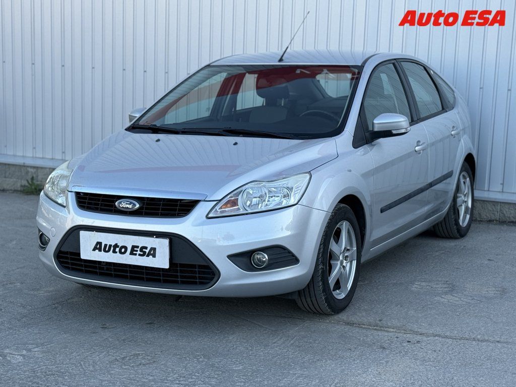 Ford Focus, 1.6 i,servis.kniha,AC - fotka 3