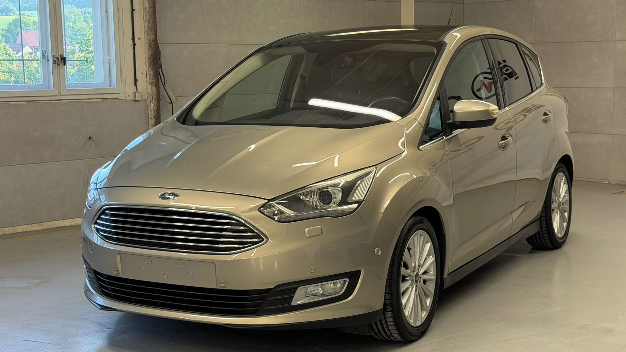Ford C-MAX, Ford C-Max 1.5 Titanium - fotka 5