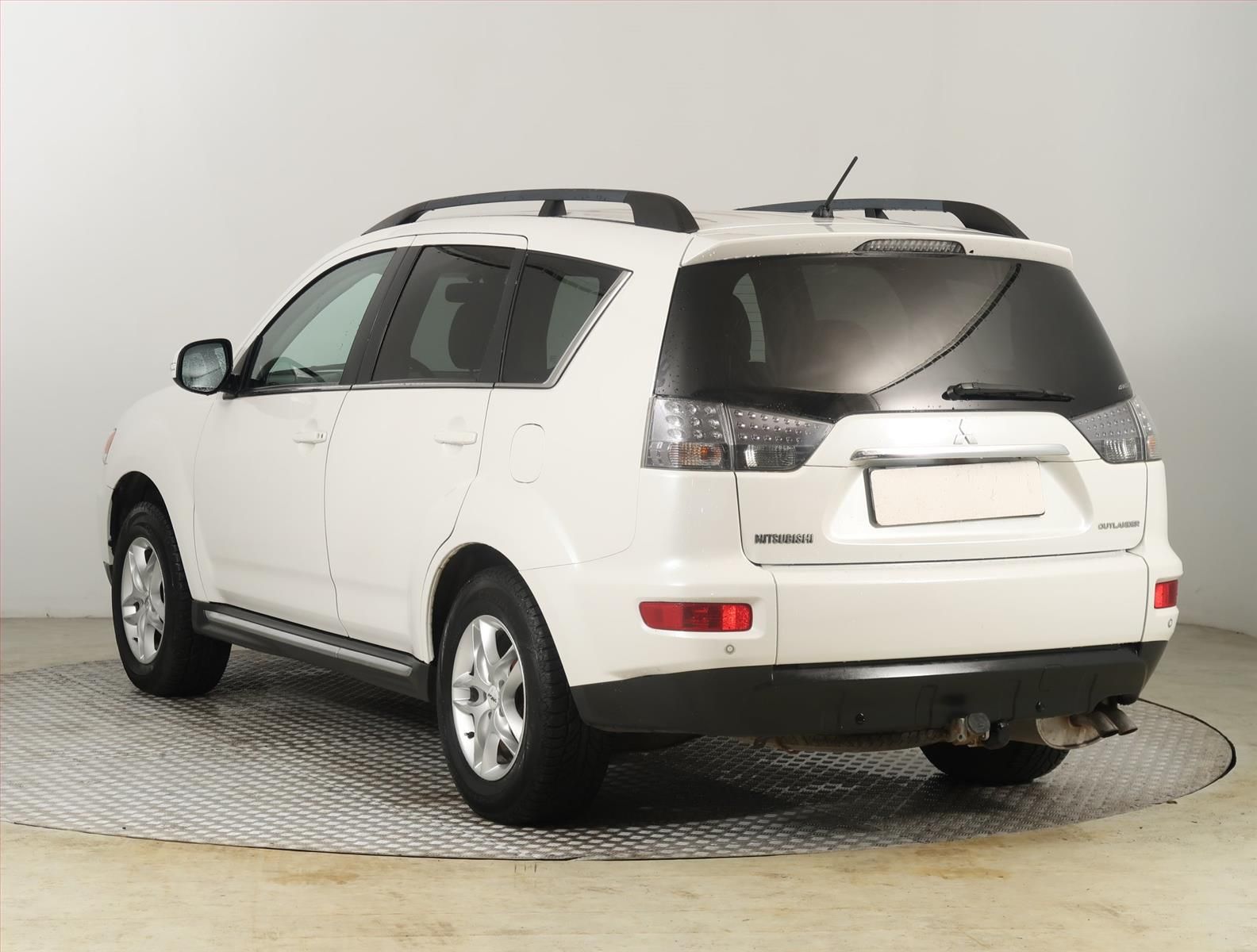 Mitsubishi Outlander, 2.2 DI-D, NOVÁ CENA, 4X4 - fotka 4