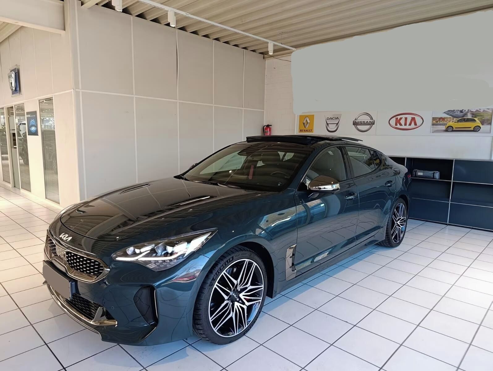 Kia Stinger, Performance*360°*HUD*PANO - fotka 6