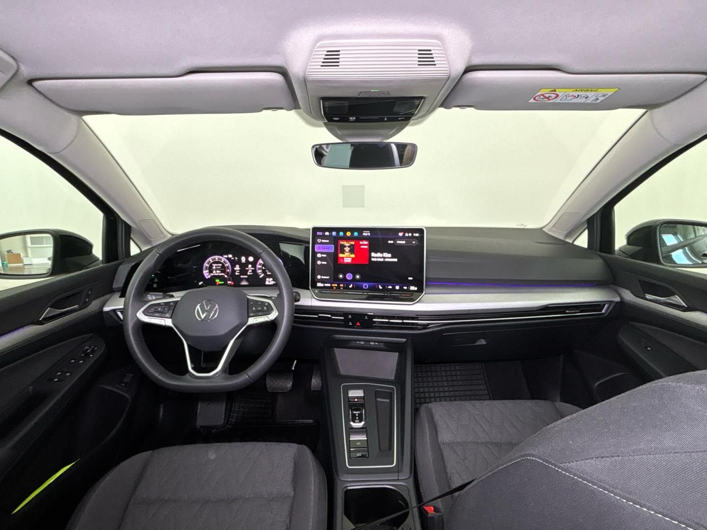 Volkswagen Golf, 1.5 eTSi / 85 kW People DSG - fotka 5