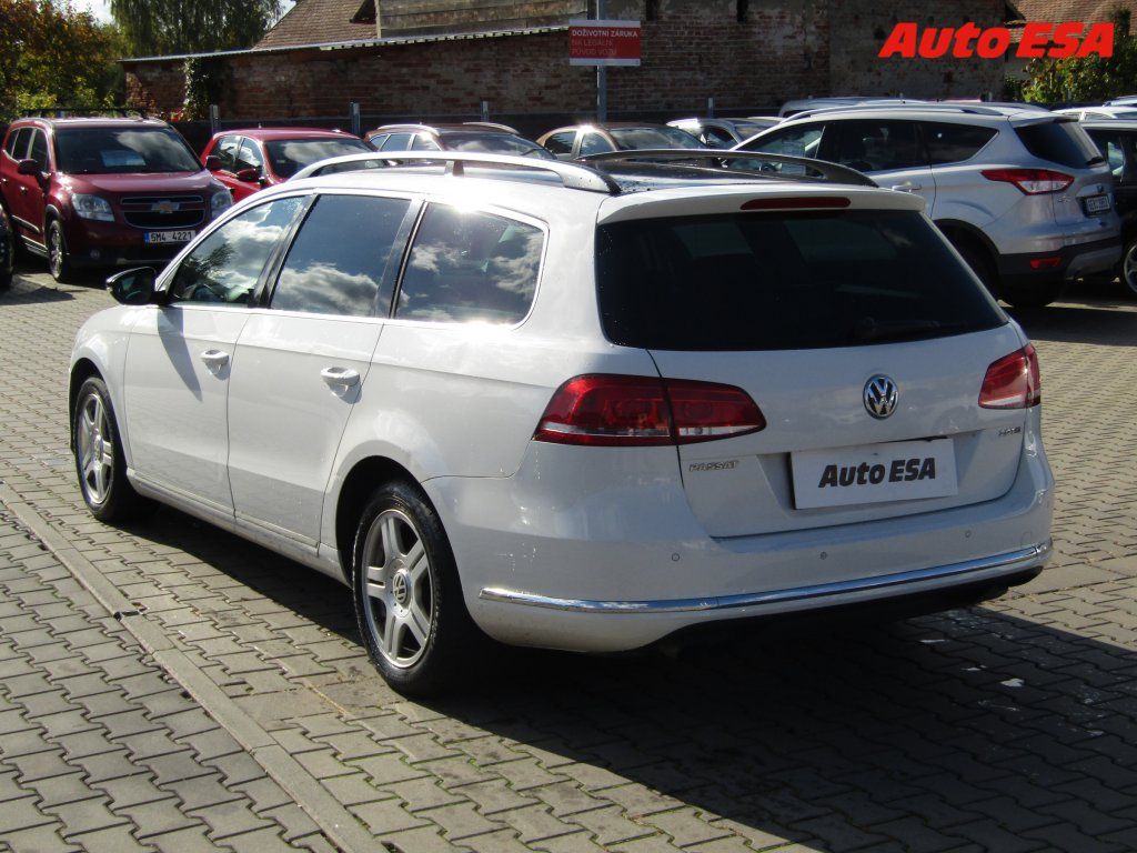 Volkswagen Passat, 2.0 TSi,autoAC - fotka 6