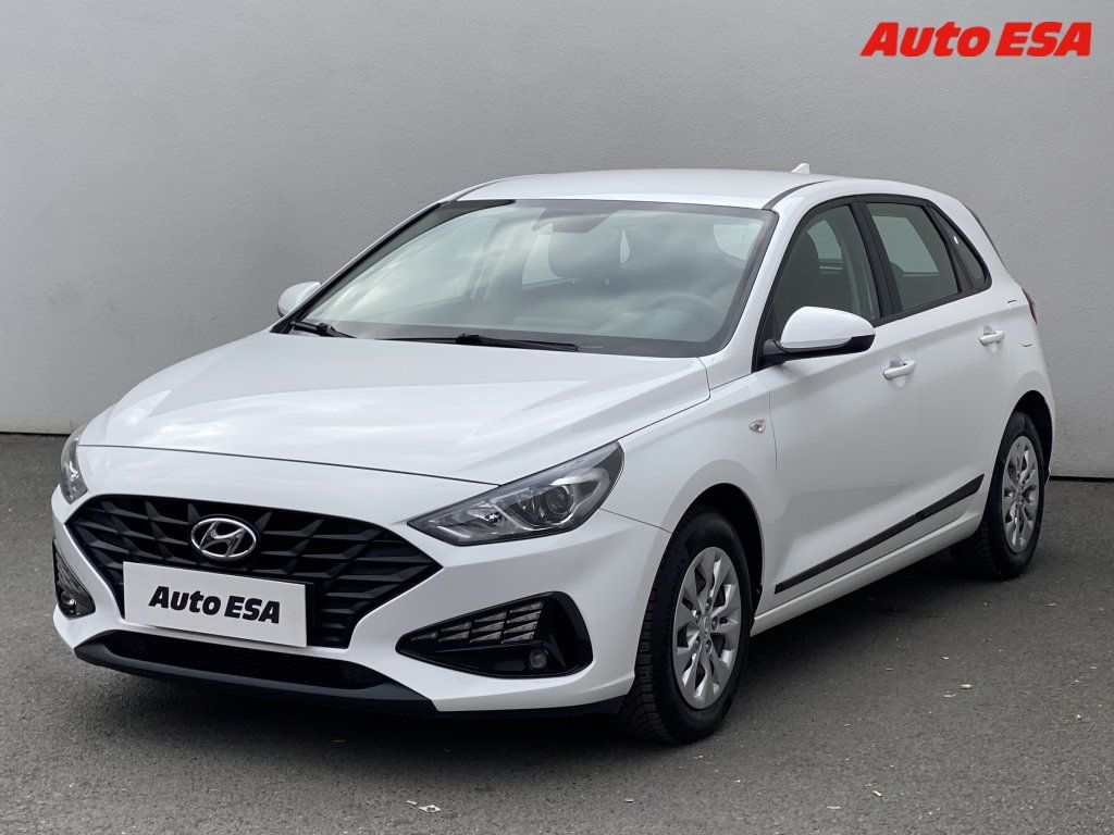 Hyundai i30, 1.5 DPi,1.maj,ČR,AC - fotka 3