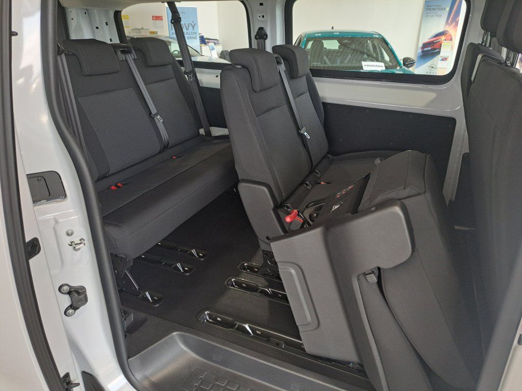 Opel Vivaro, COMBI L 2.2 150k MT6- 9 míst - fotka 5