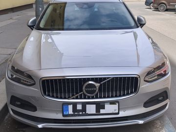 V90