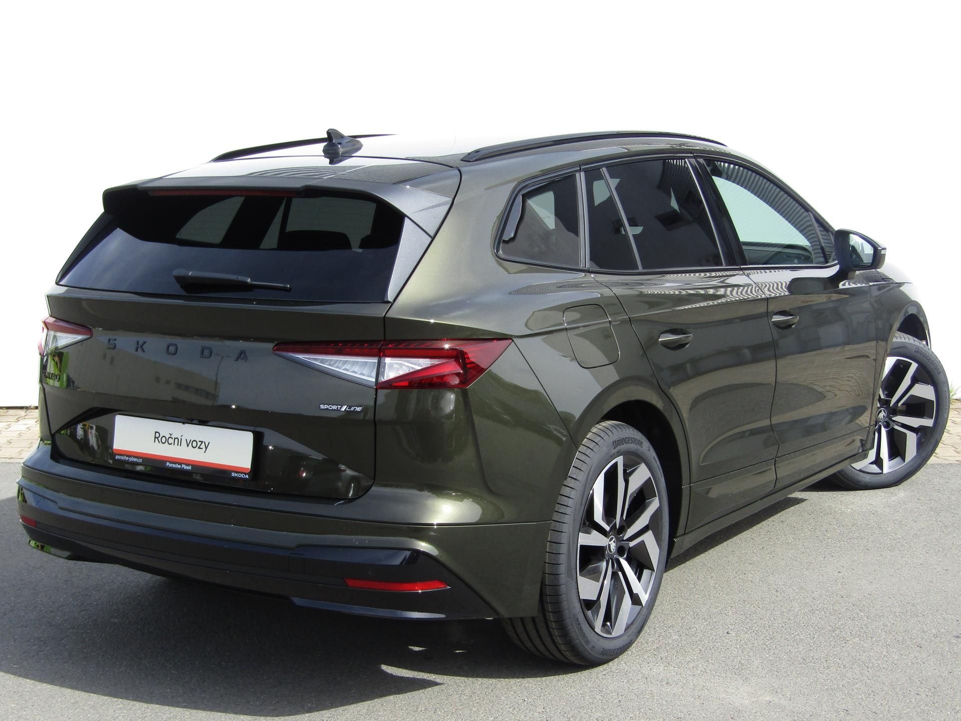 Škoda Enyaq iV, Sportline 85x 82 kWh 210 kW 1° - fotka 2