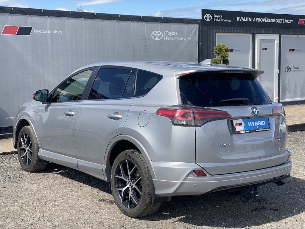 Toyota Rav4, 2.5HSD, ČR, Selection, navi - fotka 5