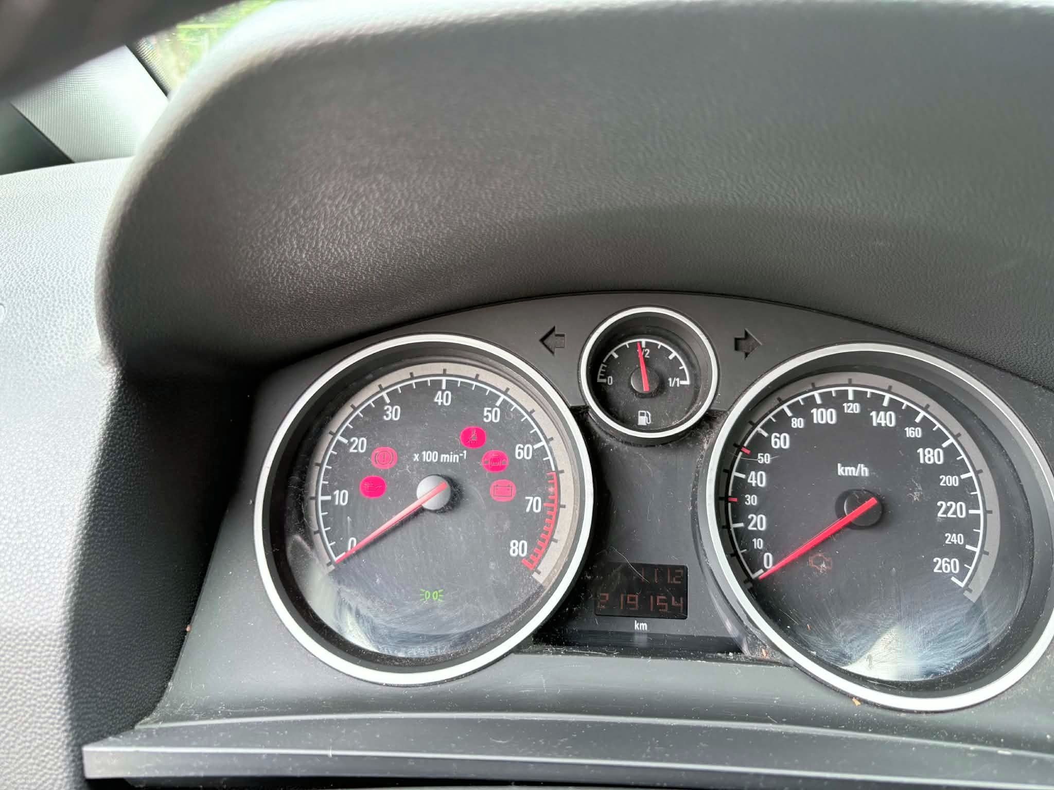 Opel Zafira, 2,2 - fotka 6