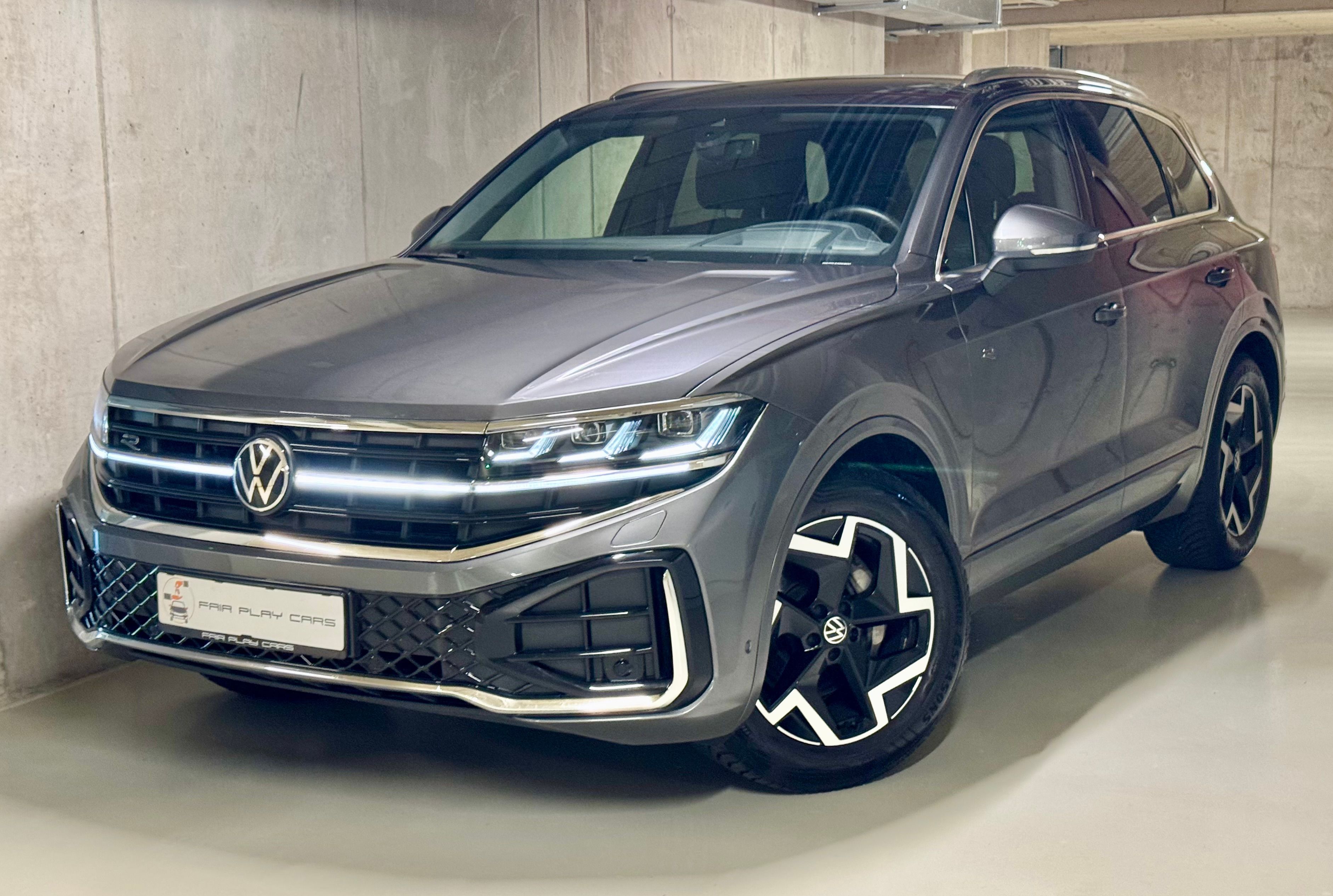 Volkswagen Touareg, R-line/tazne/vzduch/matrix/HUD - fotka 4