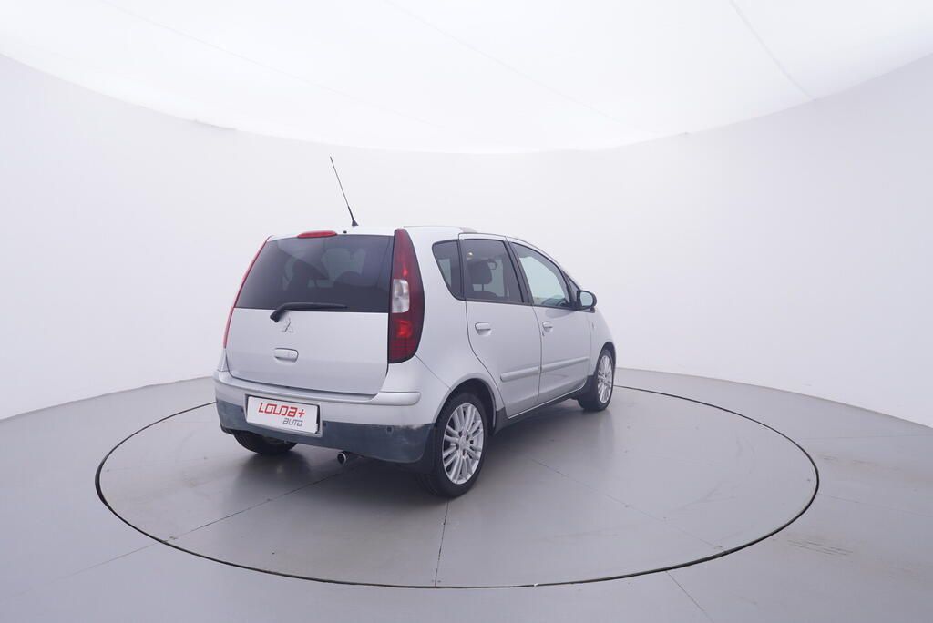 Mitsubishi Colt, 1.3 Mivec 70 kW - fotka 5
