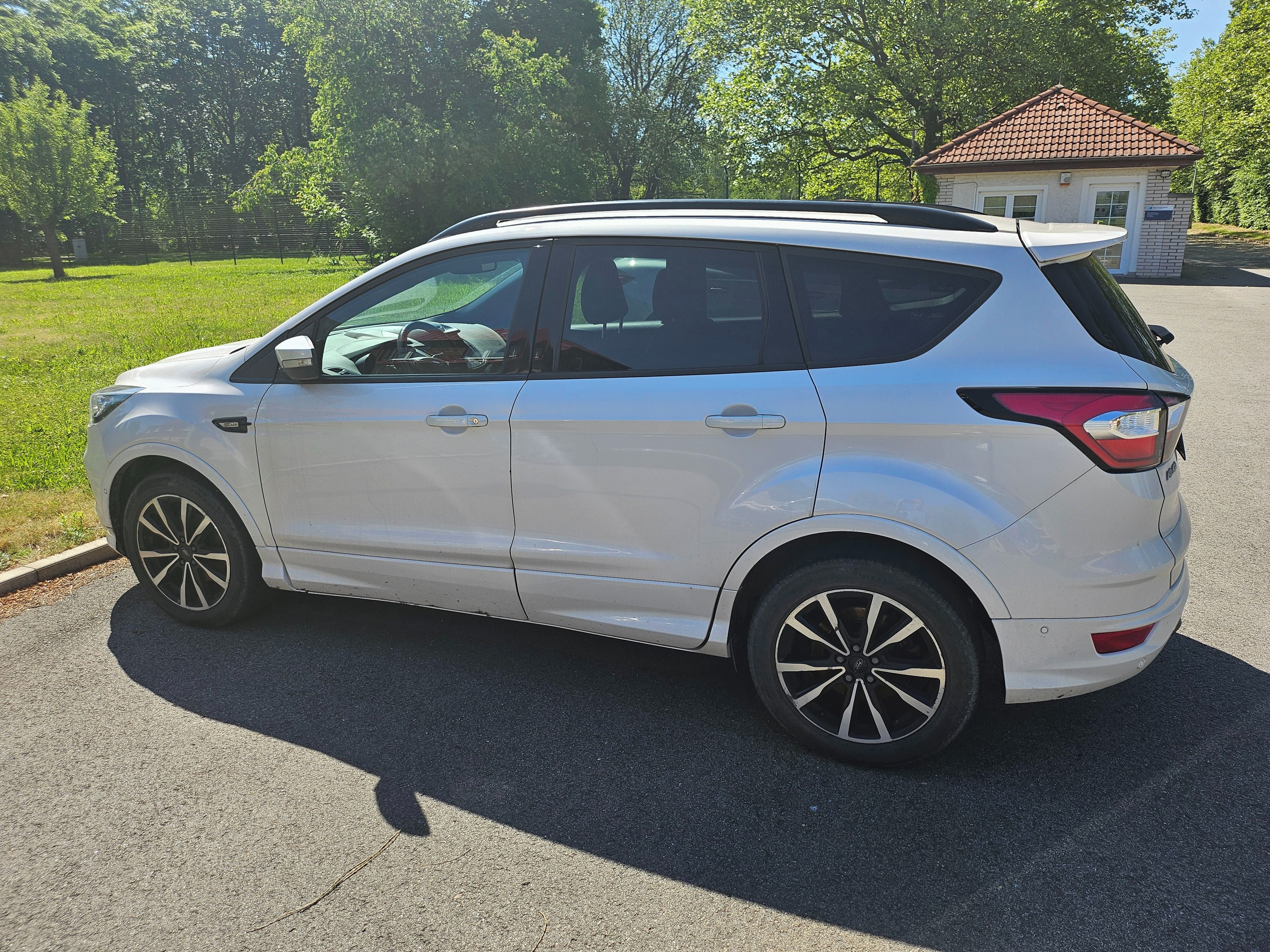 Ford Kuga, 1,5 eco boost - fotka 3