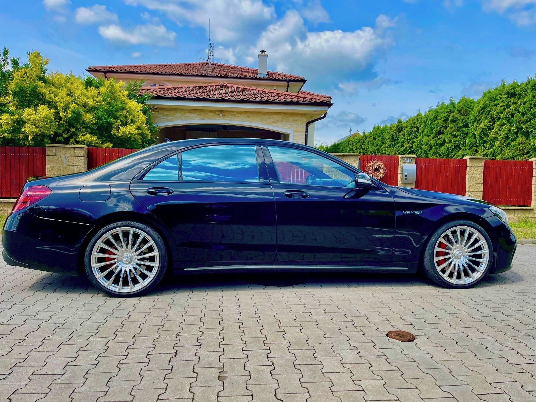Mercedes-Benz Třídy S, AMG S63 4M+ L Carbon-Paket - fotka 4
