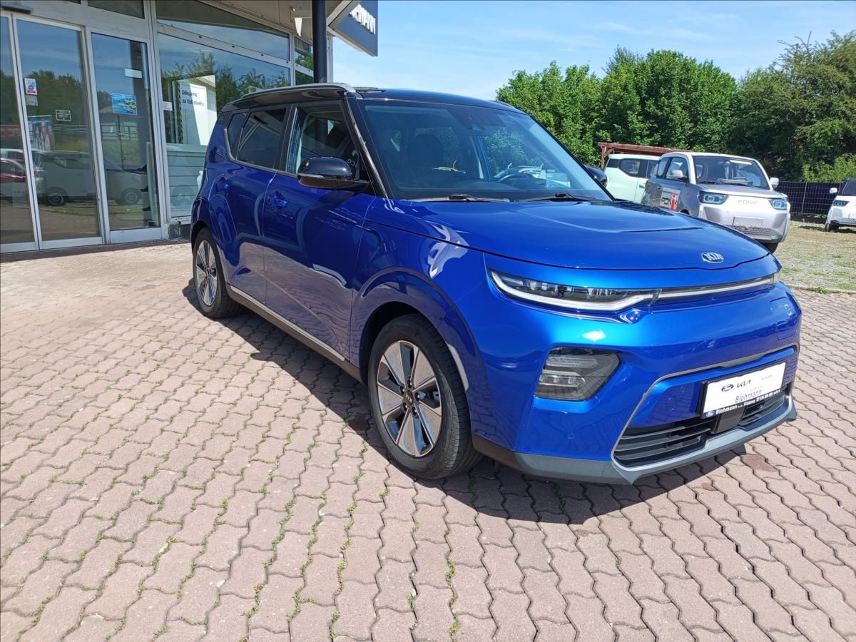 Kia e-Soul, 150 KW - baterie 64 kwh - fotka 5