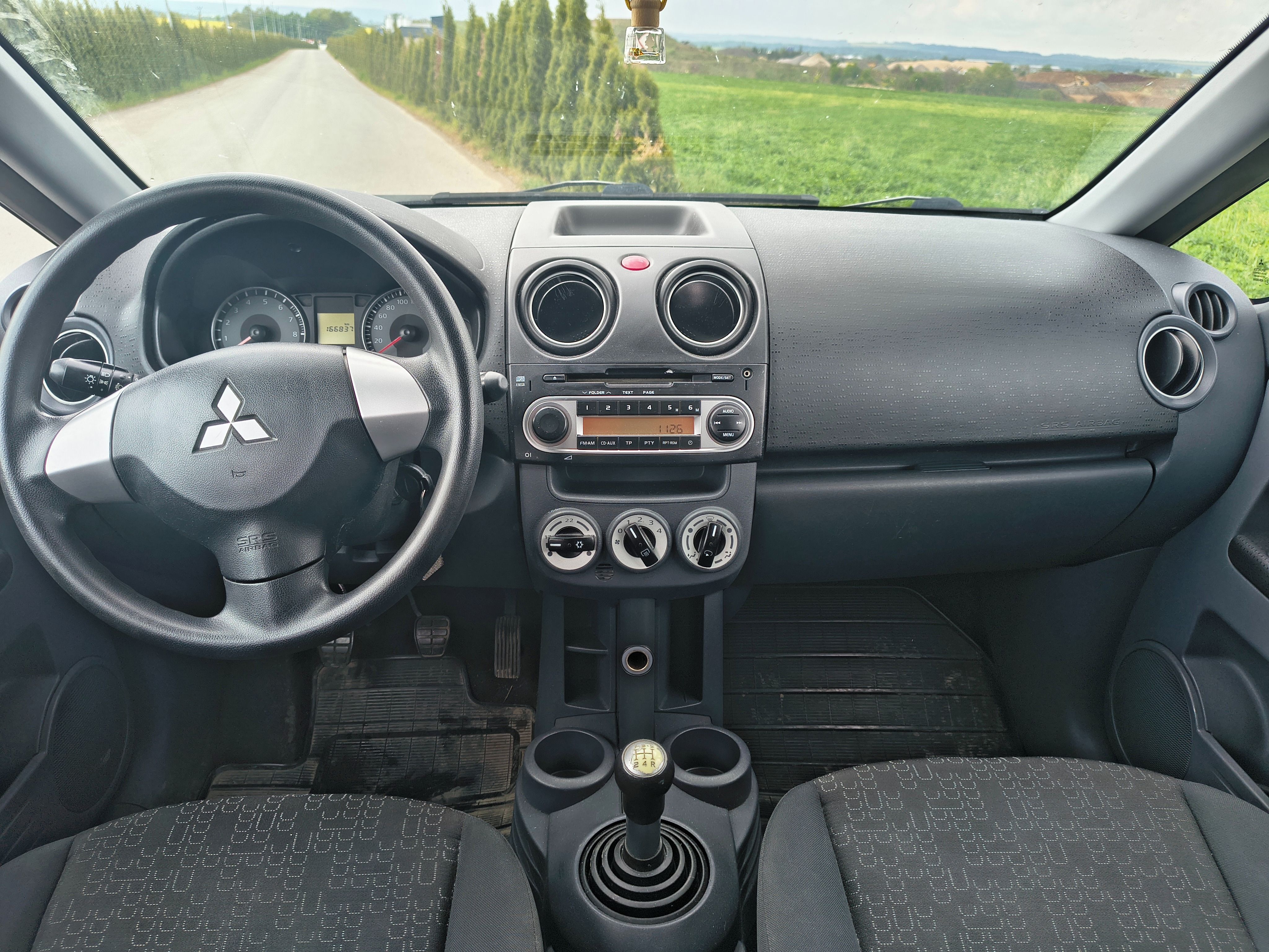 Mitsubishi Colt, Mitsubishi Colt 1.3 70kw - fotka 2