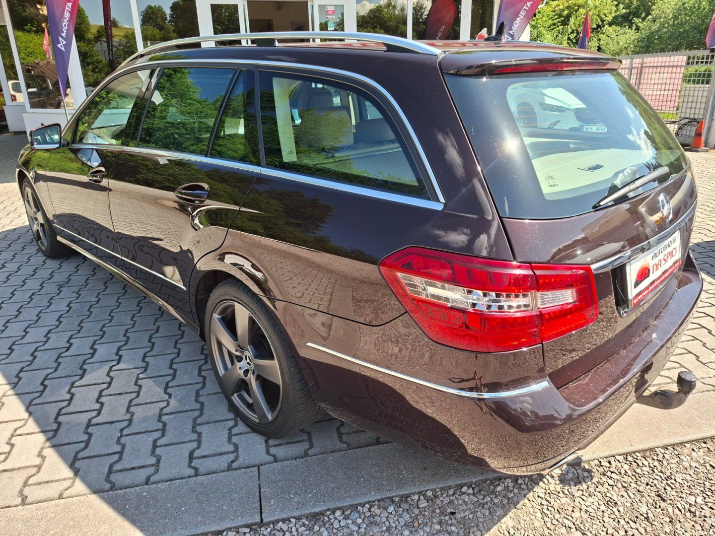 Mercedes-Benz Třídy E, E 350CDI 170kW 4MATIC - fotka 6