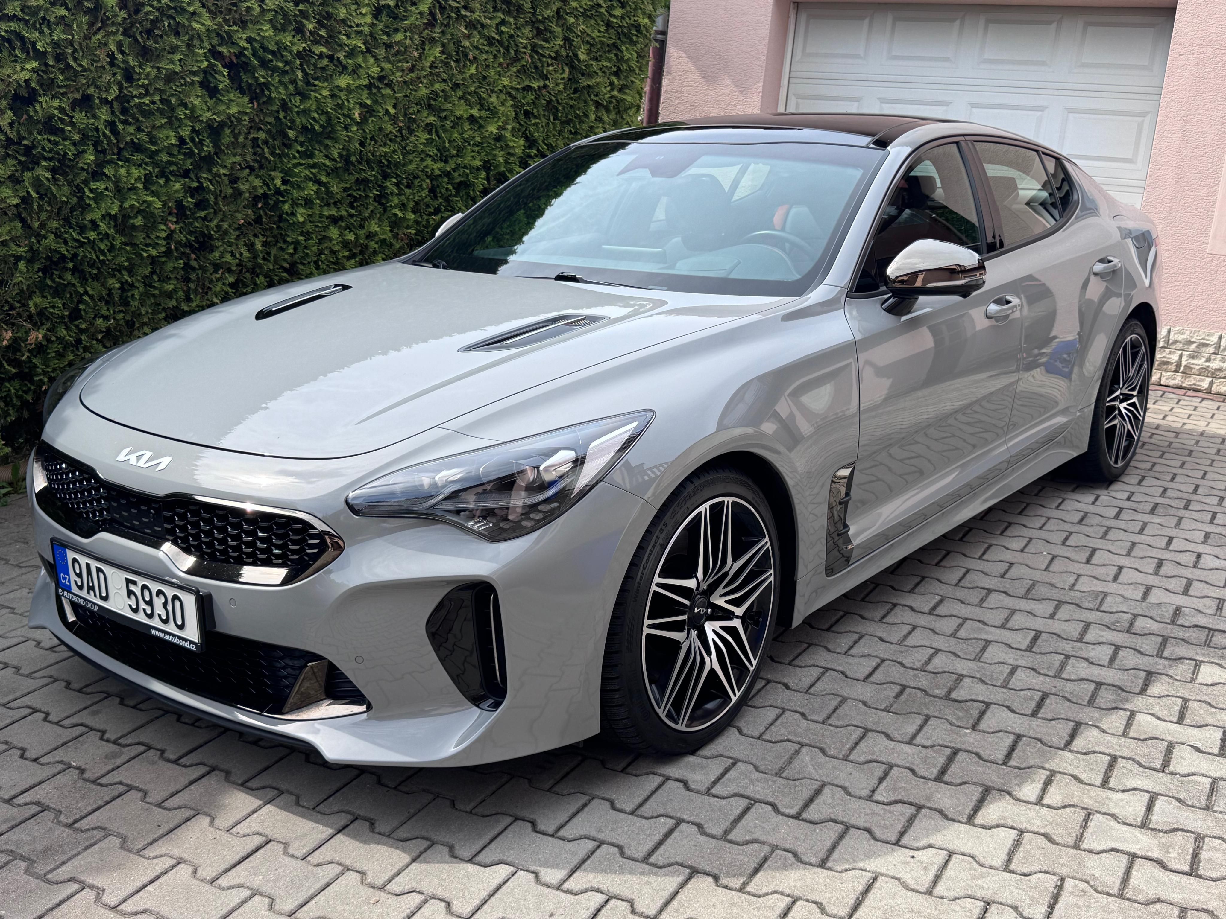 Kia Stinger, Kia Stinger GT 3.3 T-GDI 4WD