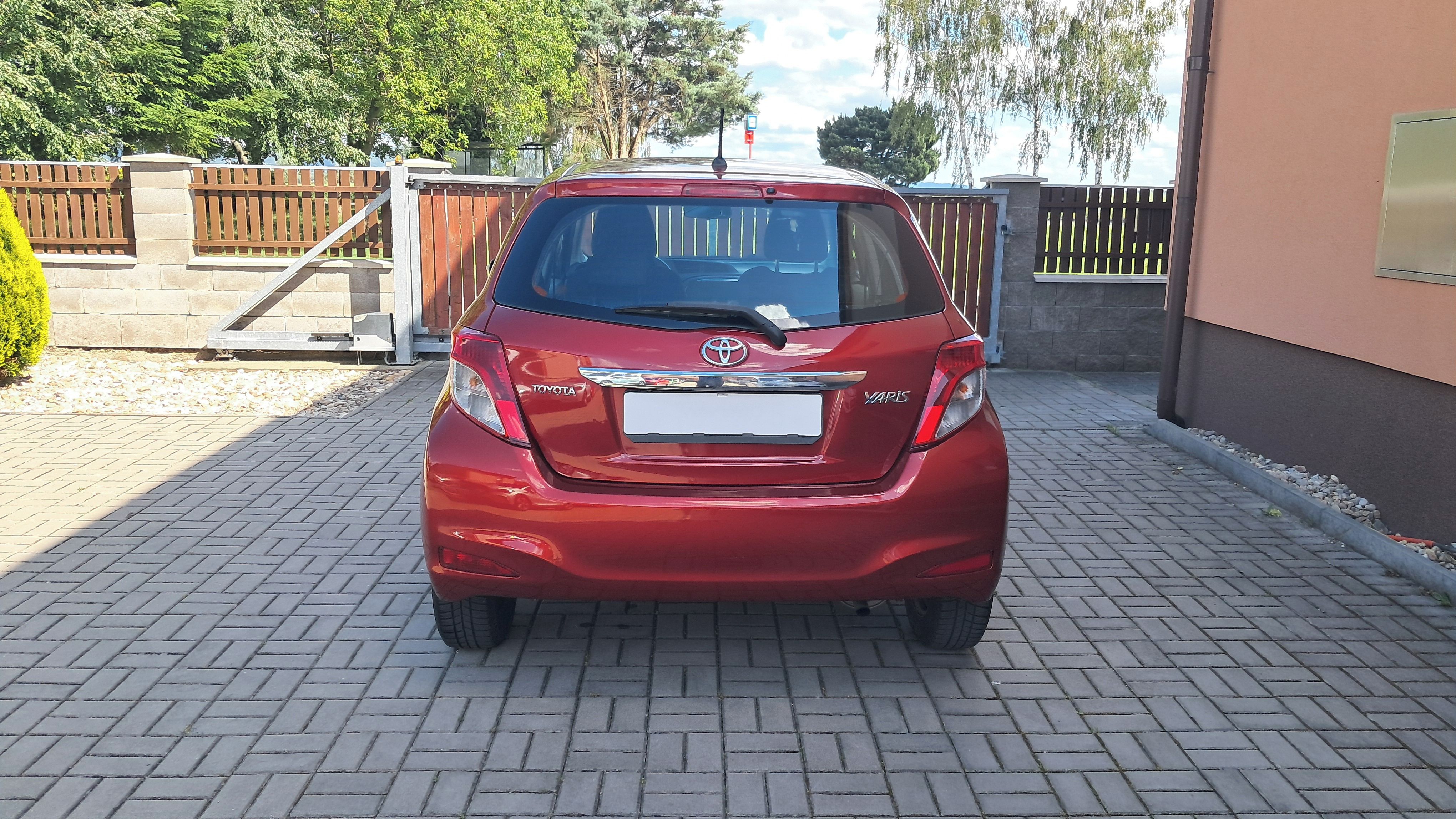 Toyota Yaris, 1.0i / 51KW ČR - fotka 6