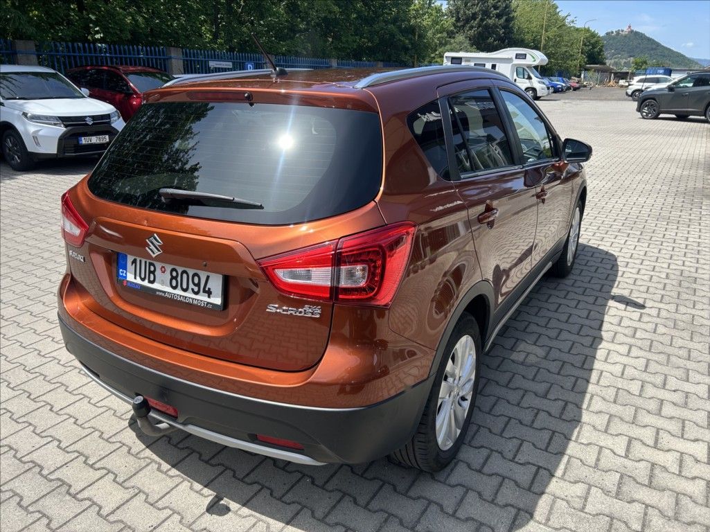 Suzuki SX4, 1,4 T, Premium, Tažné zař. - fotka 5