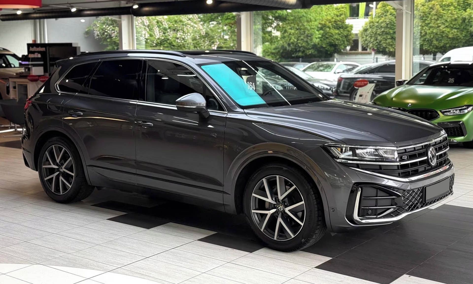 Volkswagen Touareg, TDI 210 kW R-Line Pano Taž Ven - fotka 3