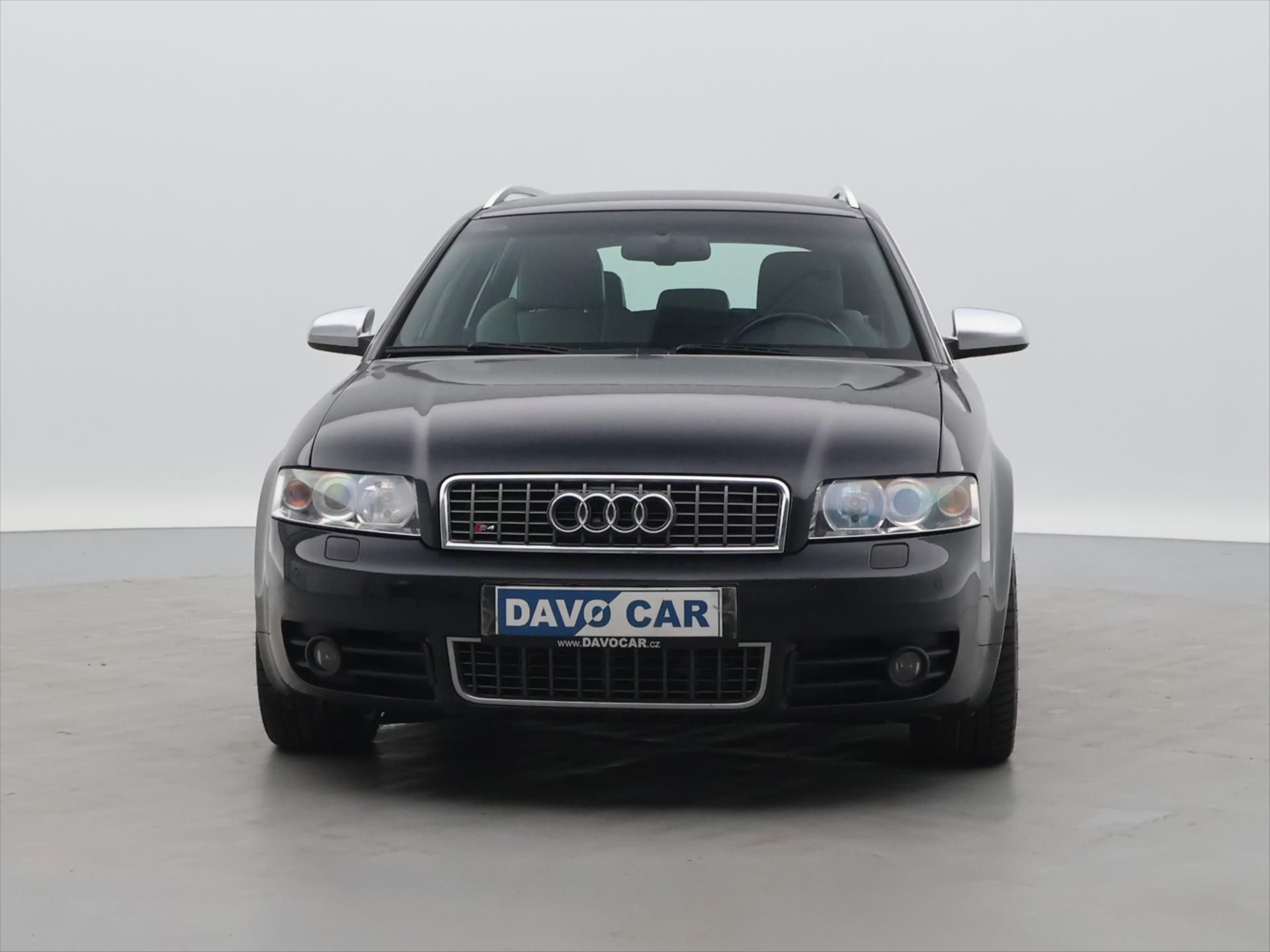 Audi S4, 4,2 V8 253kW quatrro Recaro - fotka 2